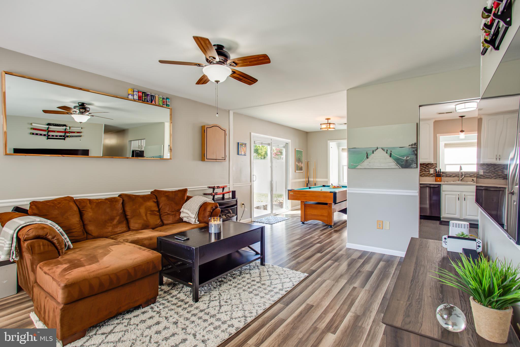 2117 GREENWOOD DRIVE