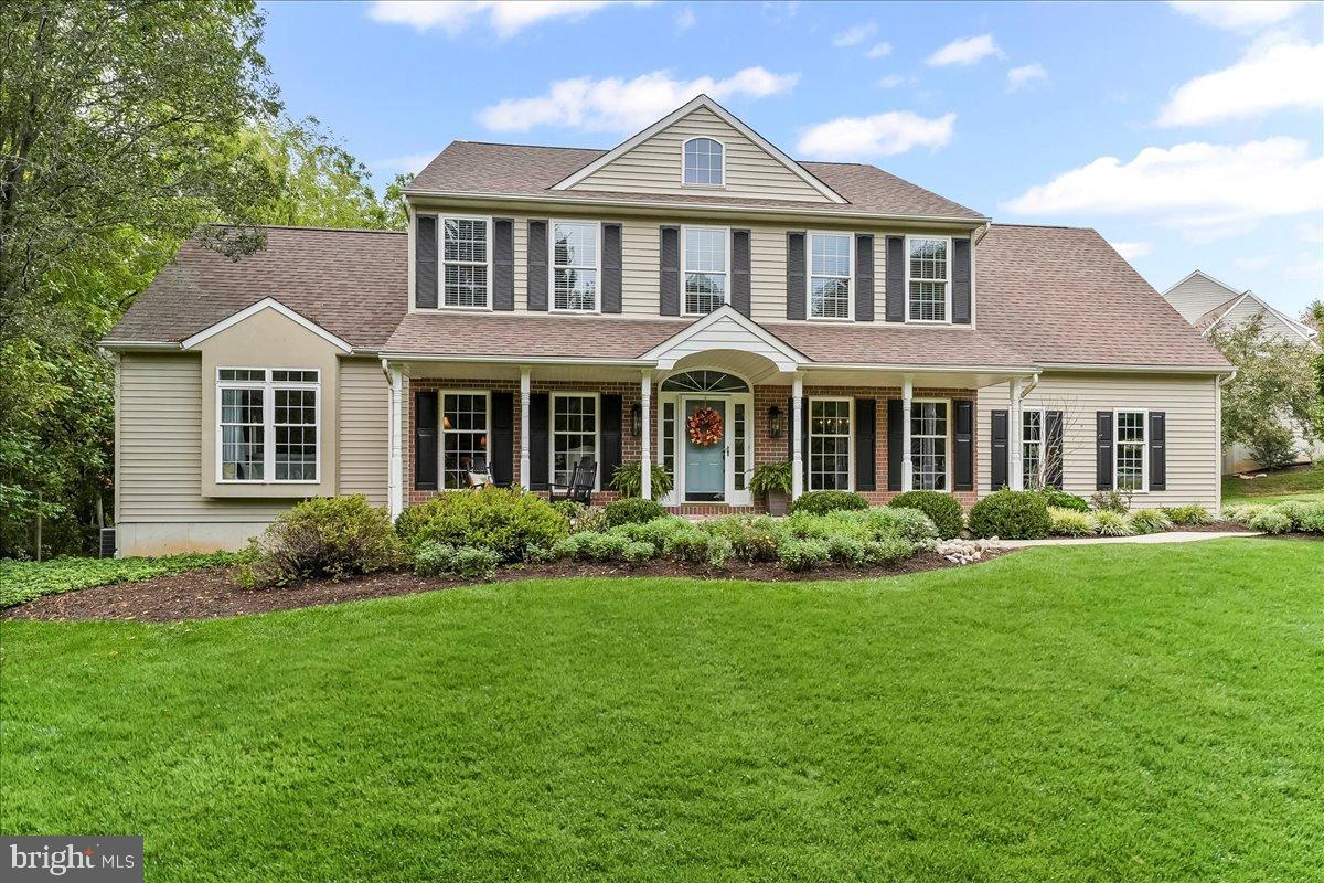 602 KENSINGTON DRIVE