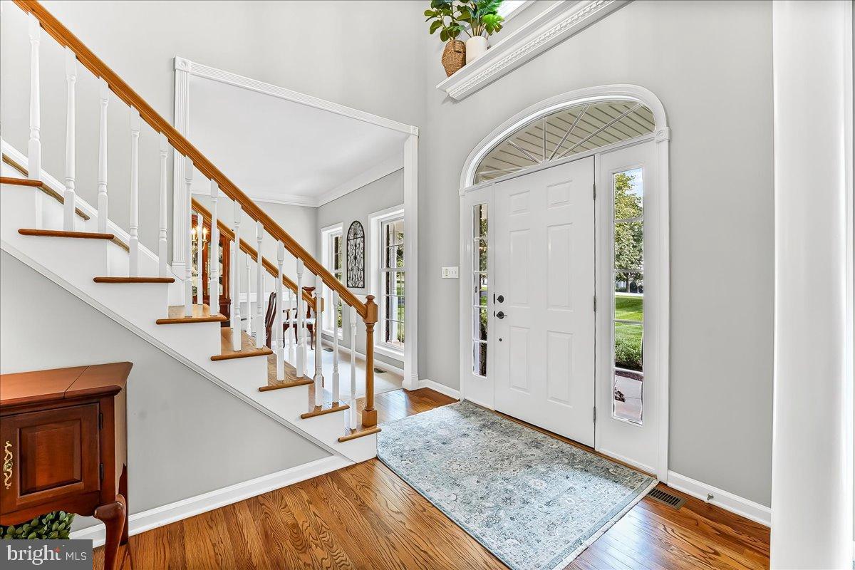 602 KENSINGTON DRIVE