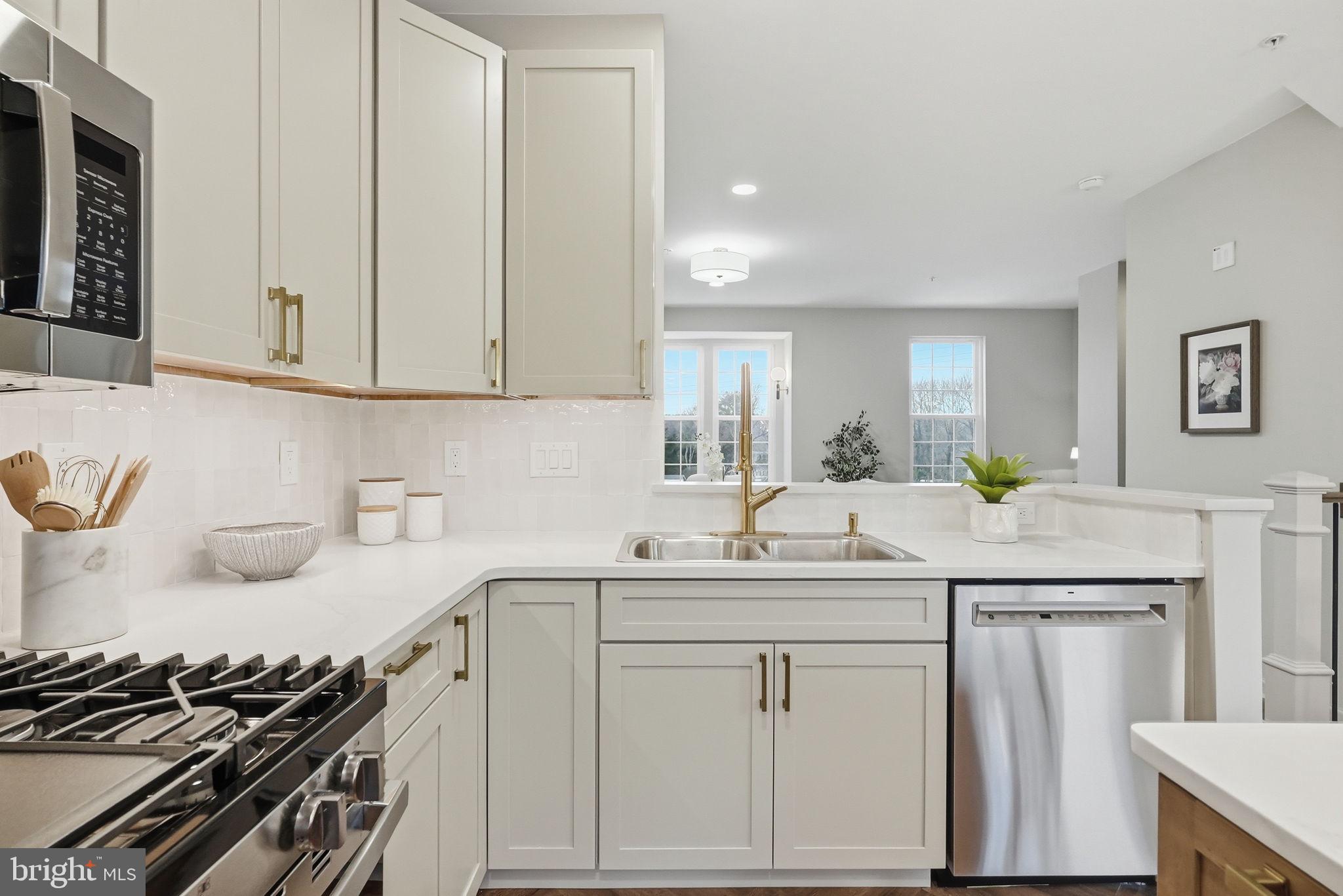 TOWNES AT MALVERN - Residential