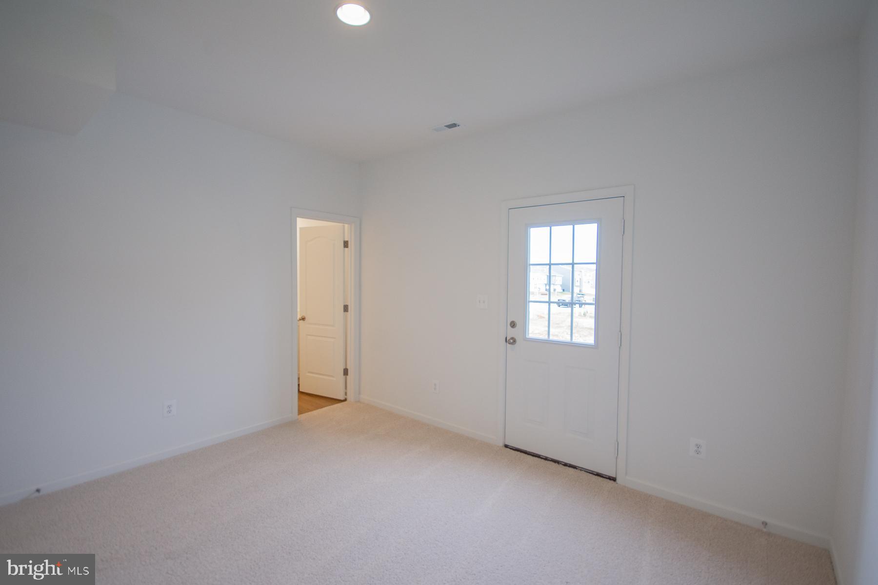 MARTINSBURG STATION - Residential Lease