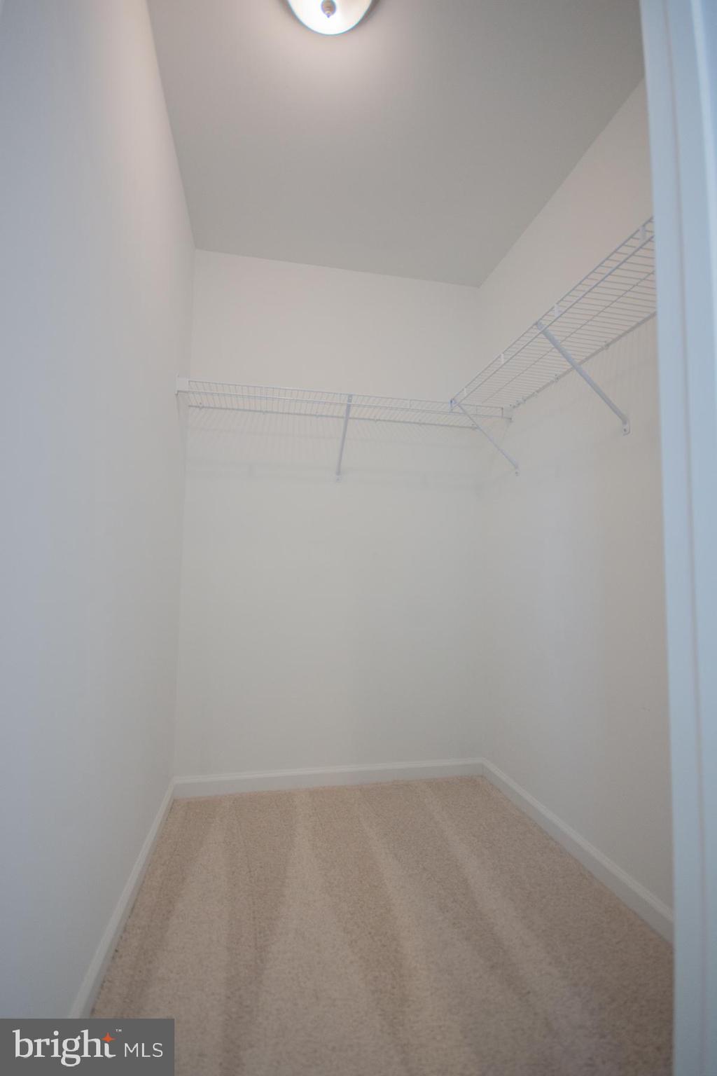 MARTINSBURG STATION - Residential Lease