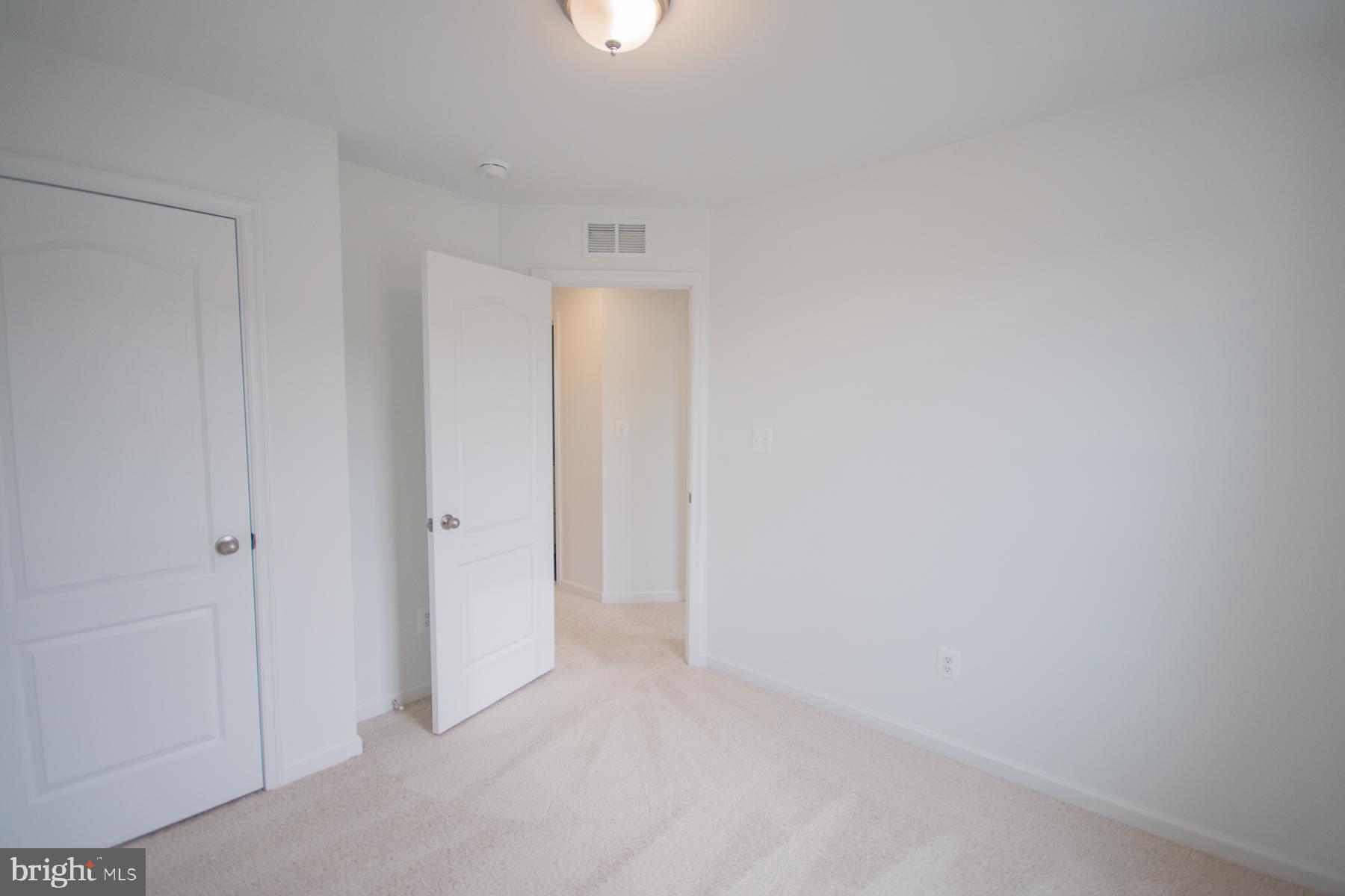 MARTINSBURG STATION - Residential Lease