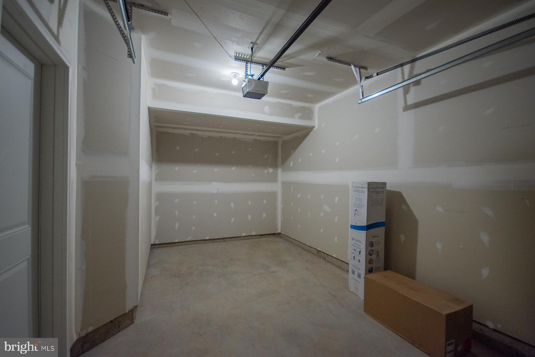 MARTINSBURG STATION - Residential Lease