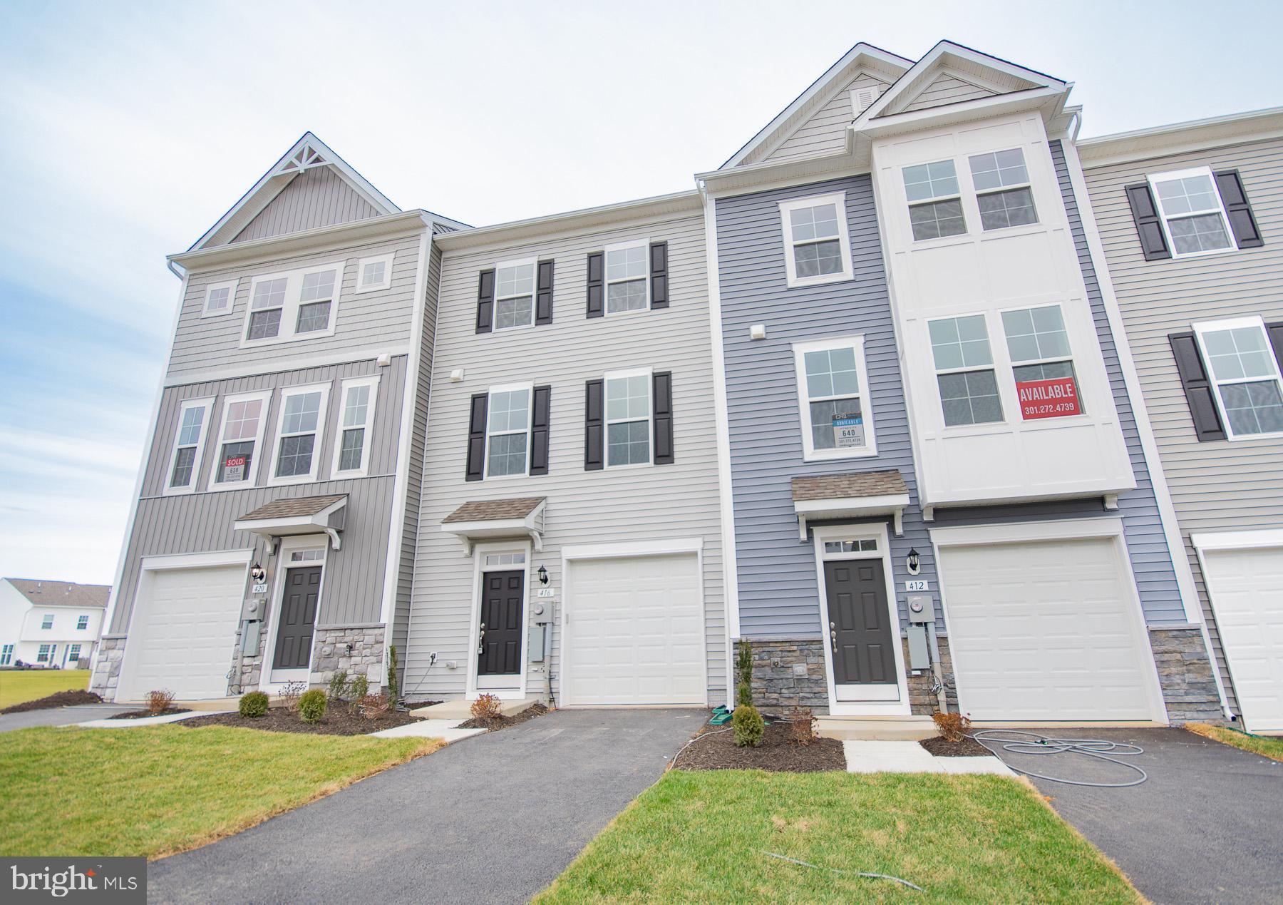 MARTINSBURG STATION - Residential Lease