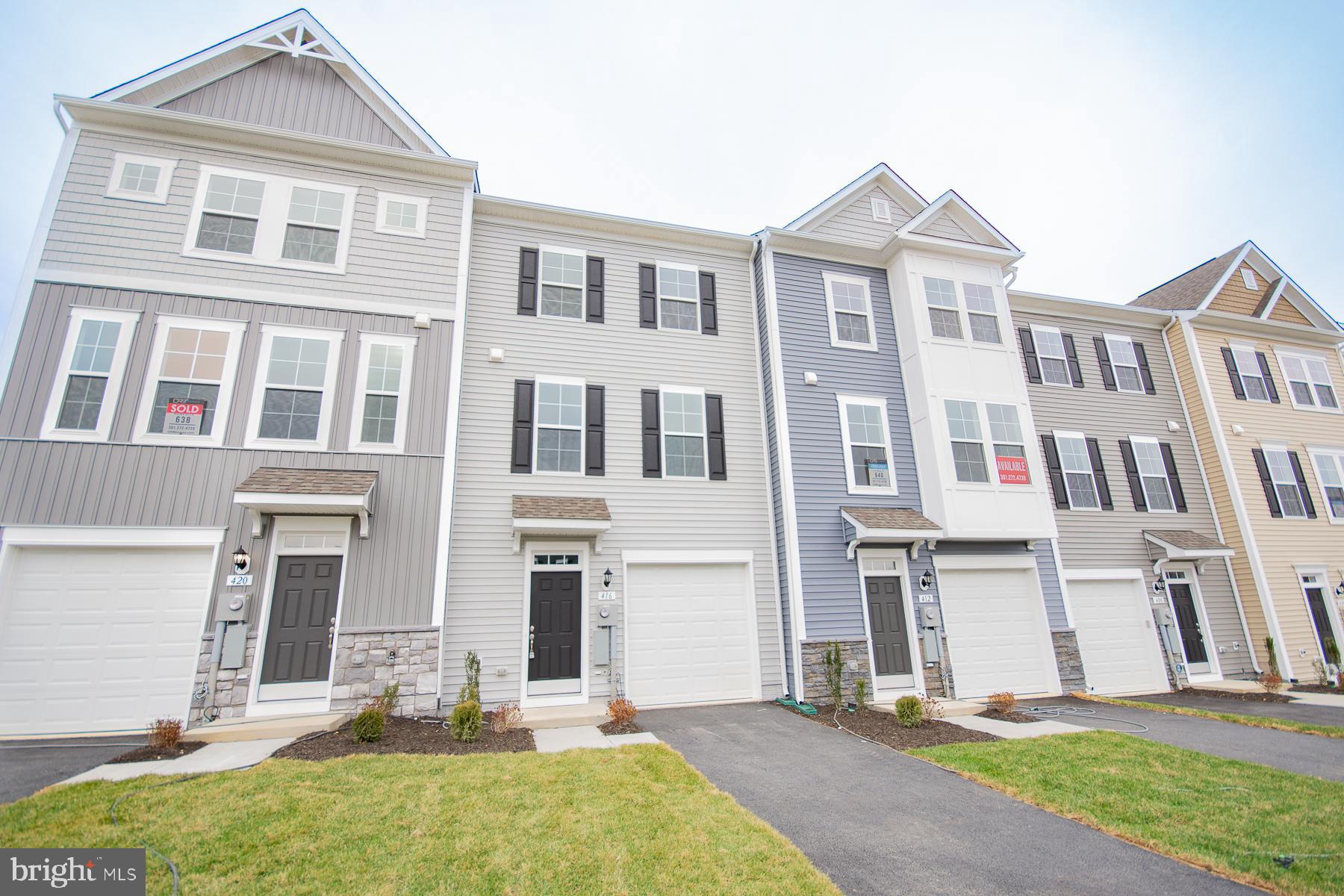 MARTINSBURG STATION - Residential Lease