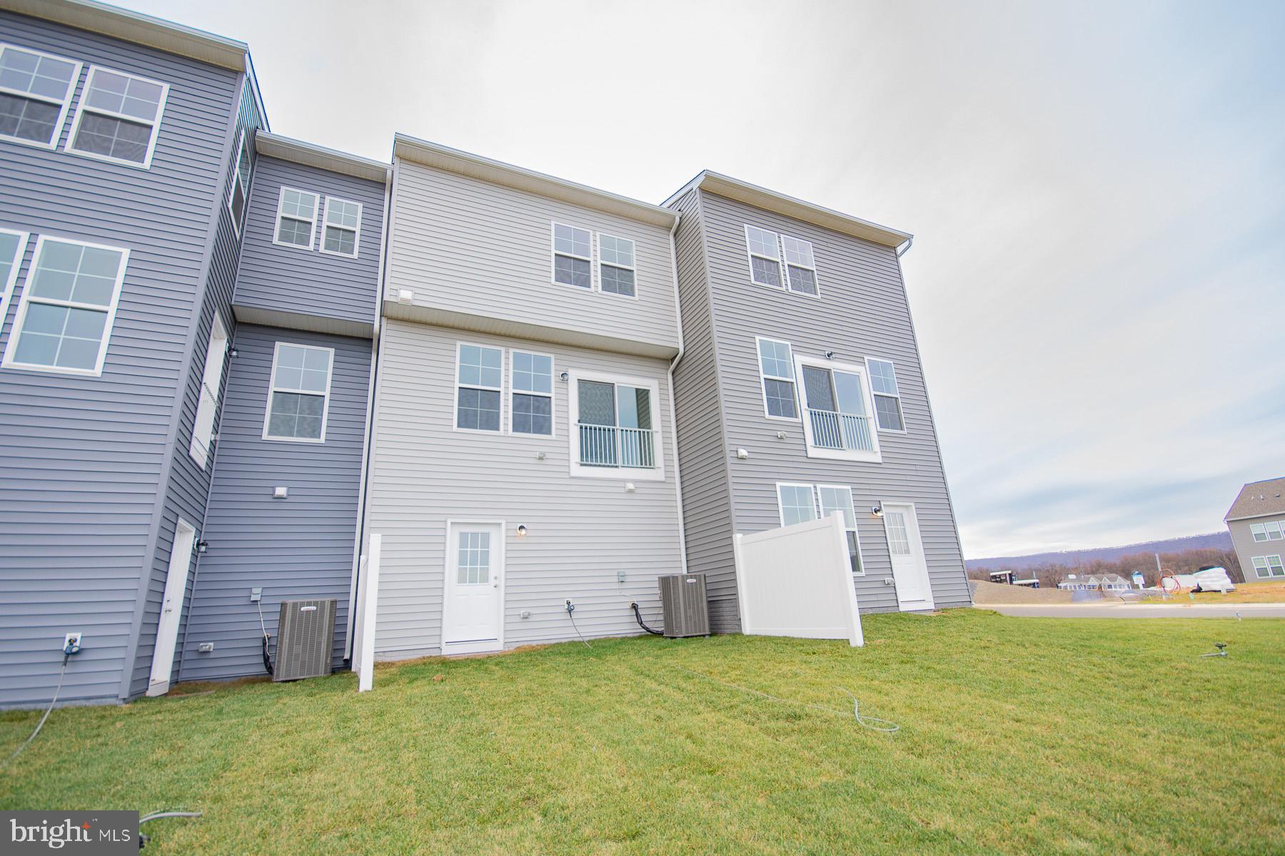 MARTINSBURG STATION - Residential Lease