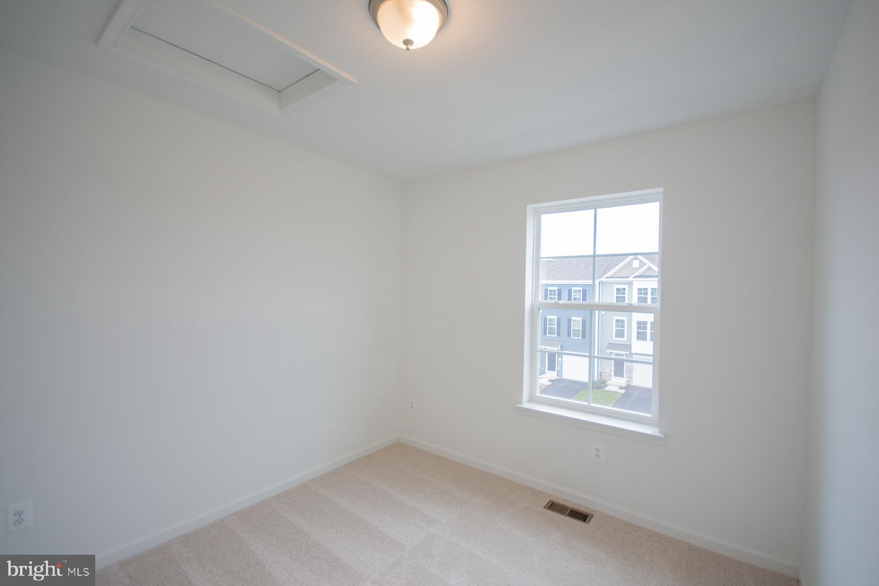 MARTINSBURG STATION - Residential Lease