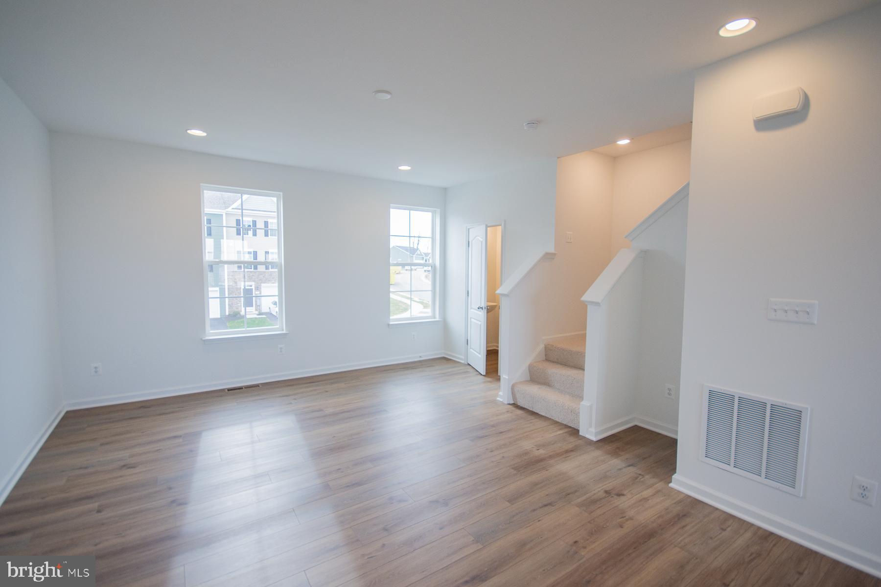 MARTINSBURG STATION - Residential Lease