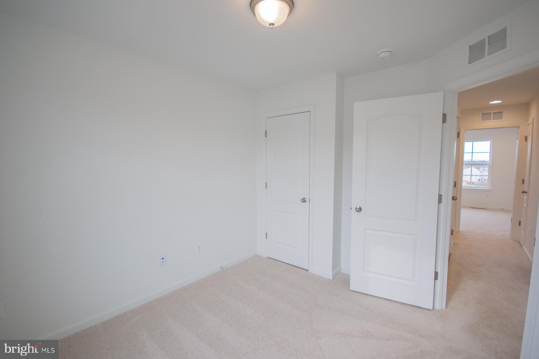 MARTINSBURG STATION - Residential Lease