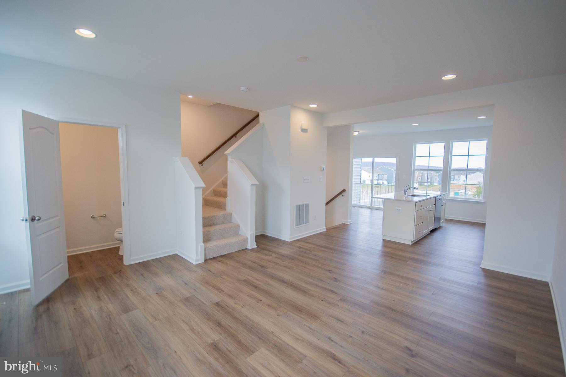 MARTINSBURG STATION - Residential Lease