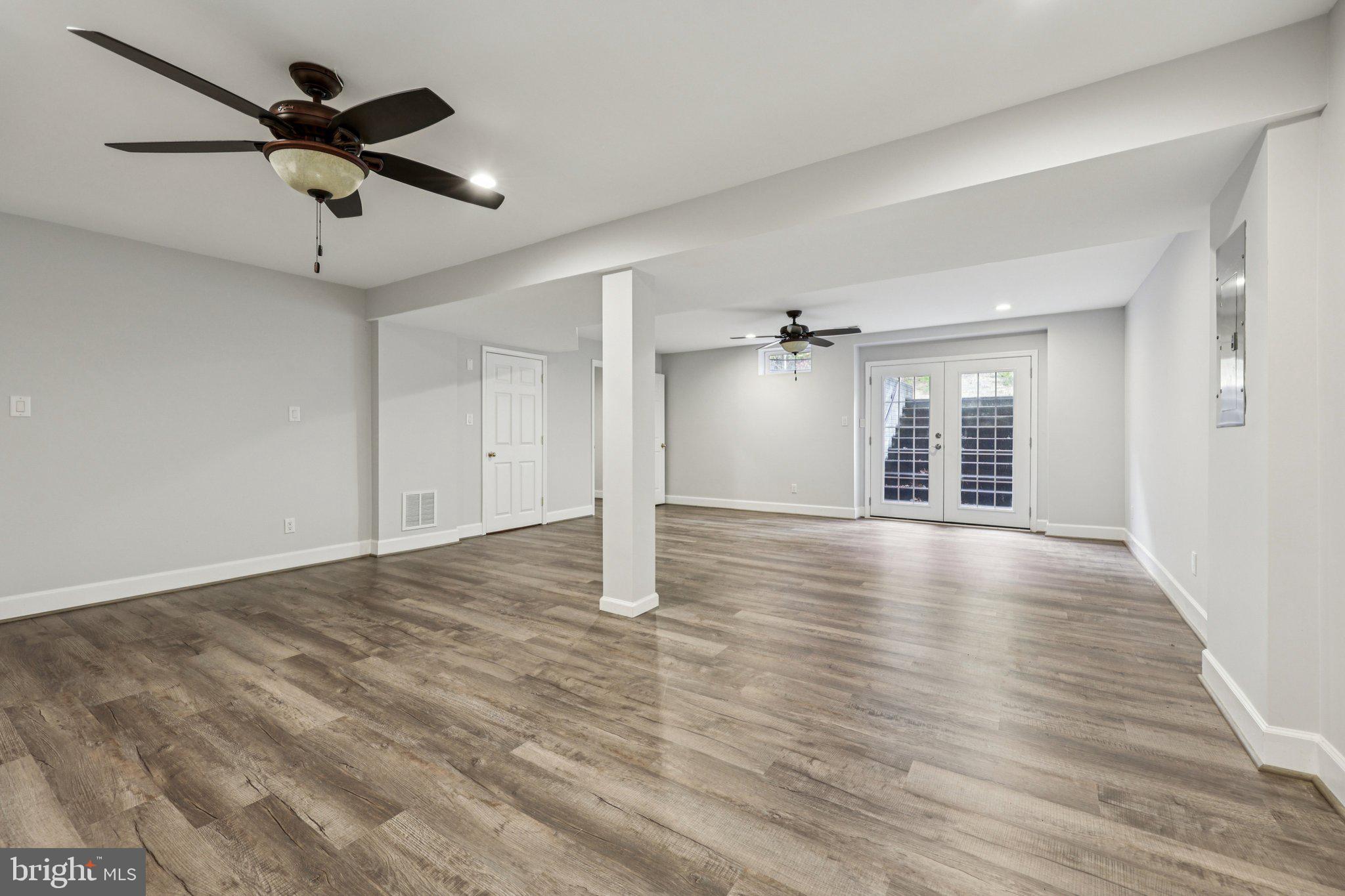 WAYSIDE VILLAGE - Residential