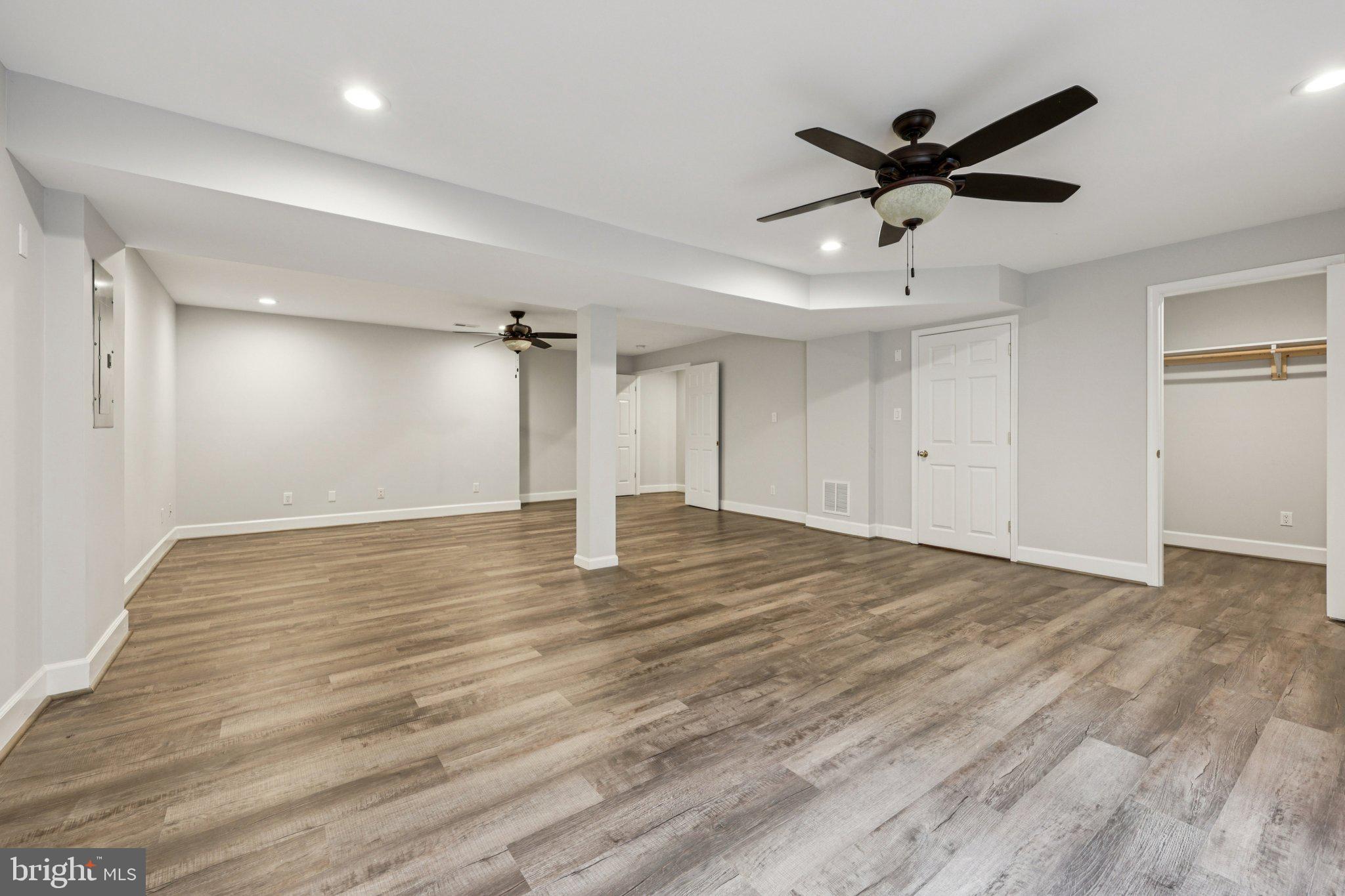 WAYSIDE VILLAGE - Residential