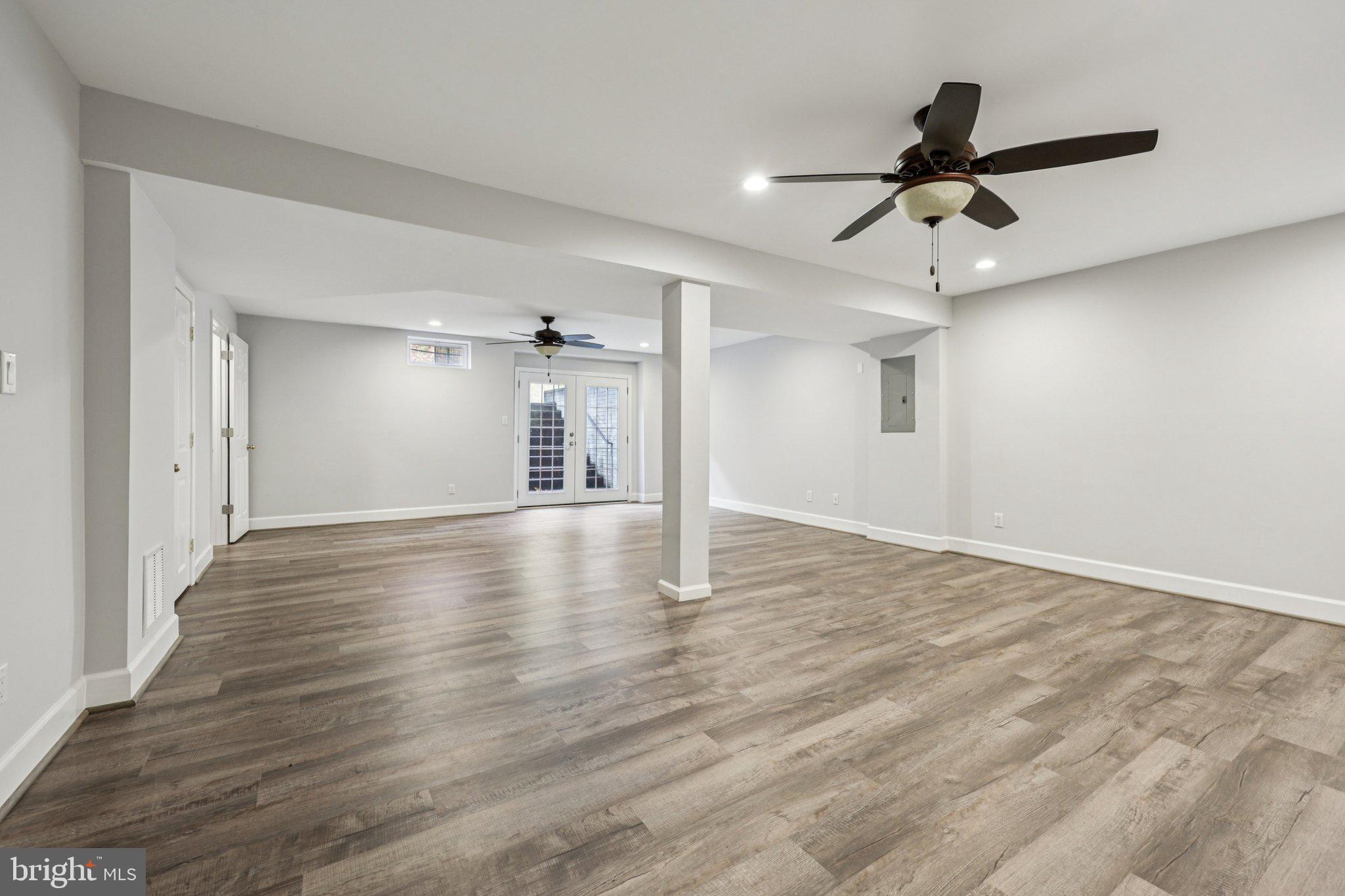 WAYSIDE VILLAGE - Residential