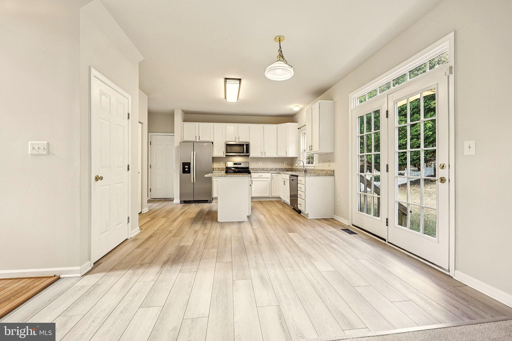 WAYSIDE VILLAGE - Residential