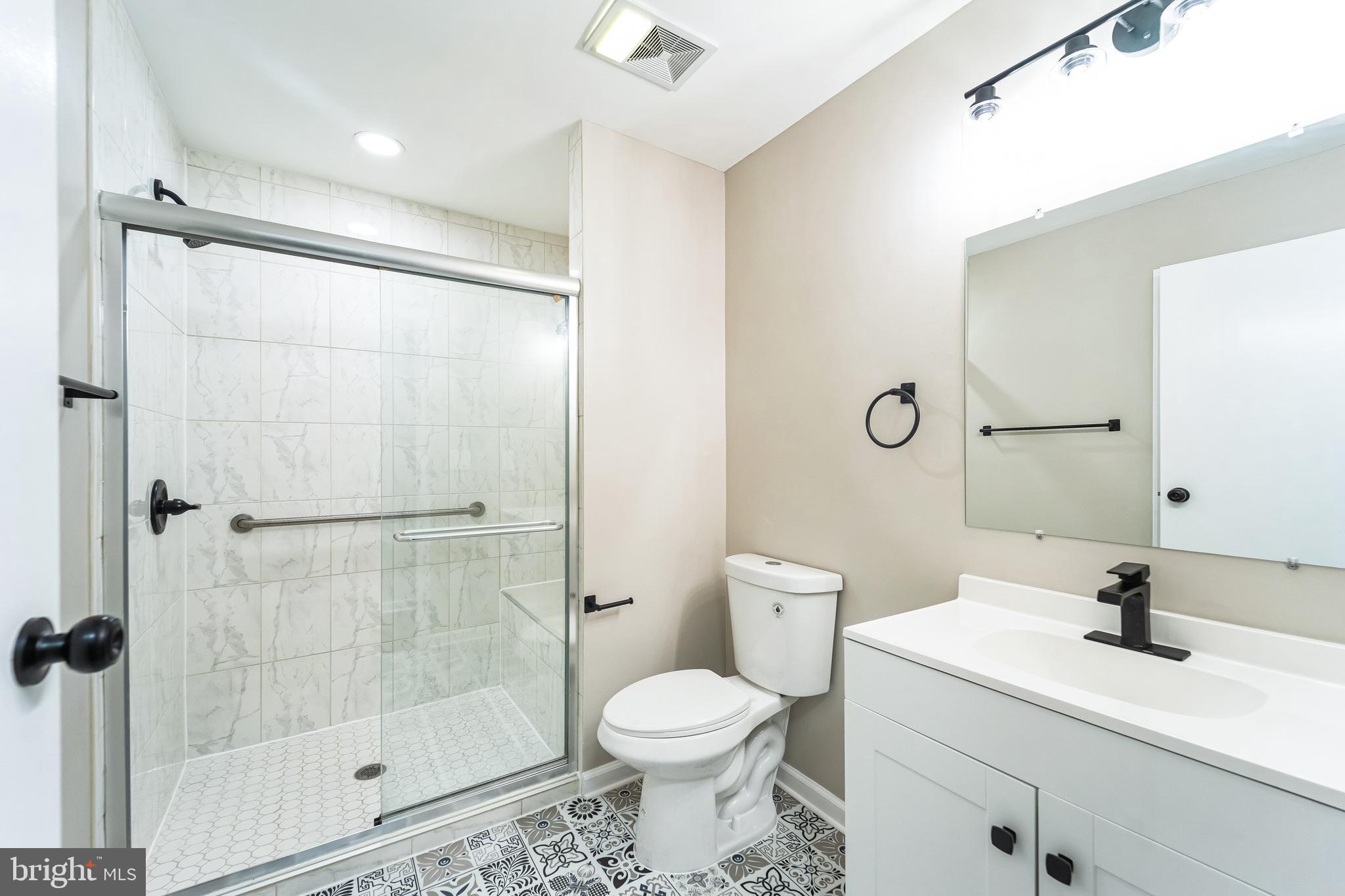 FERNGLEN MANOR - Residential