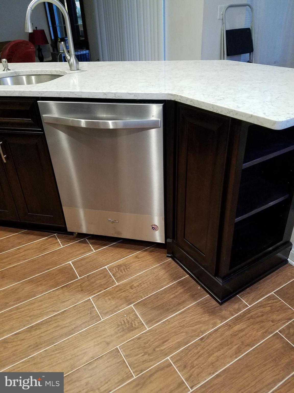 WOODLAND LAKE - Residential