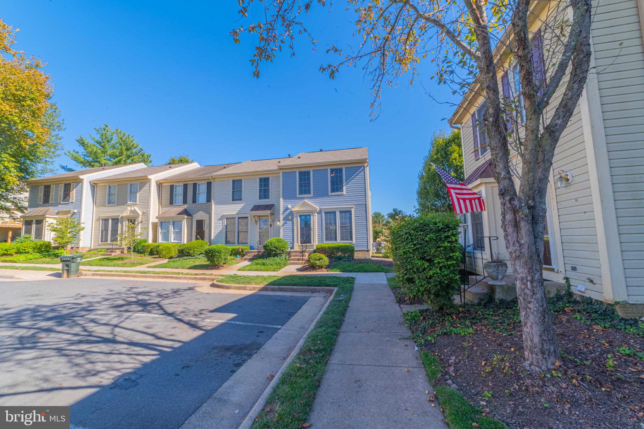 WELLINGTON/CLOVERHILL CONDOS - Residential