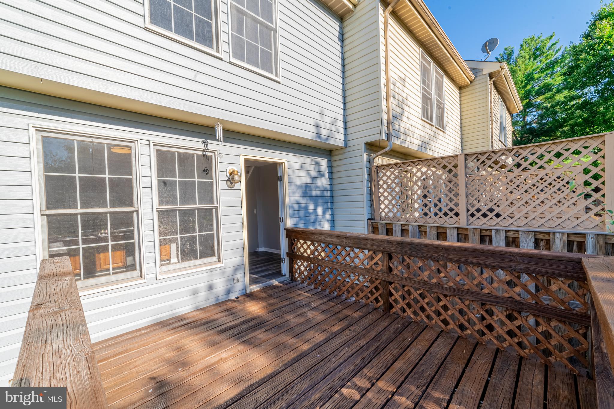 WELLINGTON/CLOVERHILL CONDOS - Residential