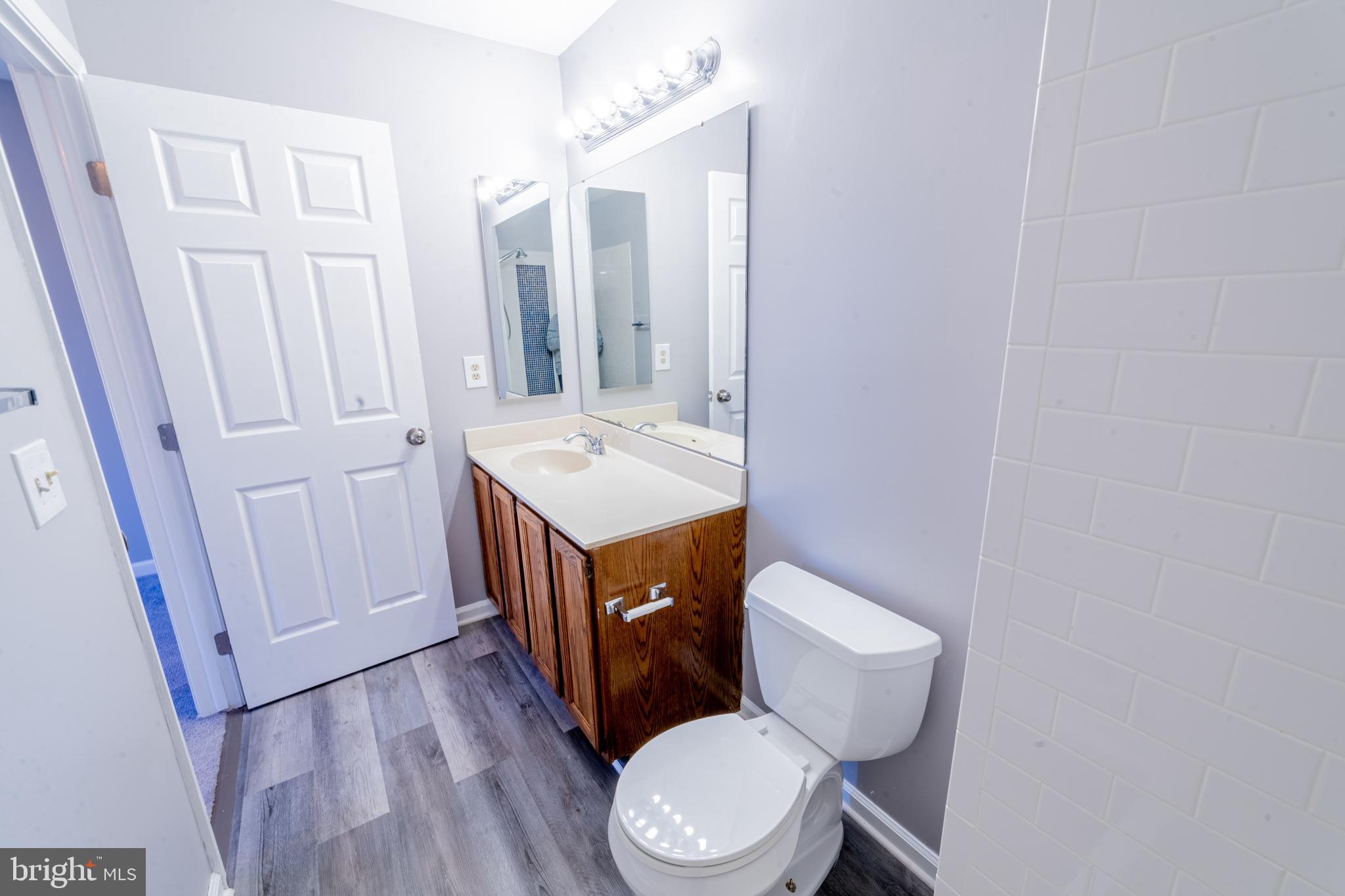 WELLINGTON/CLOVERHILL CONDOS - Residential