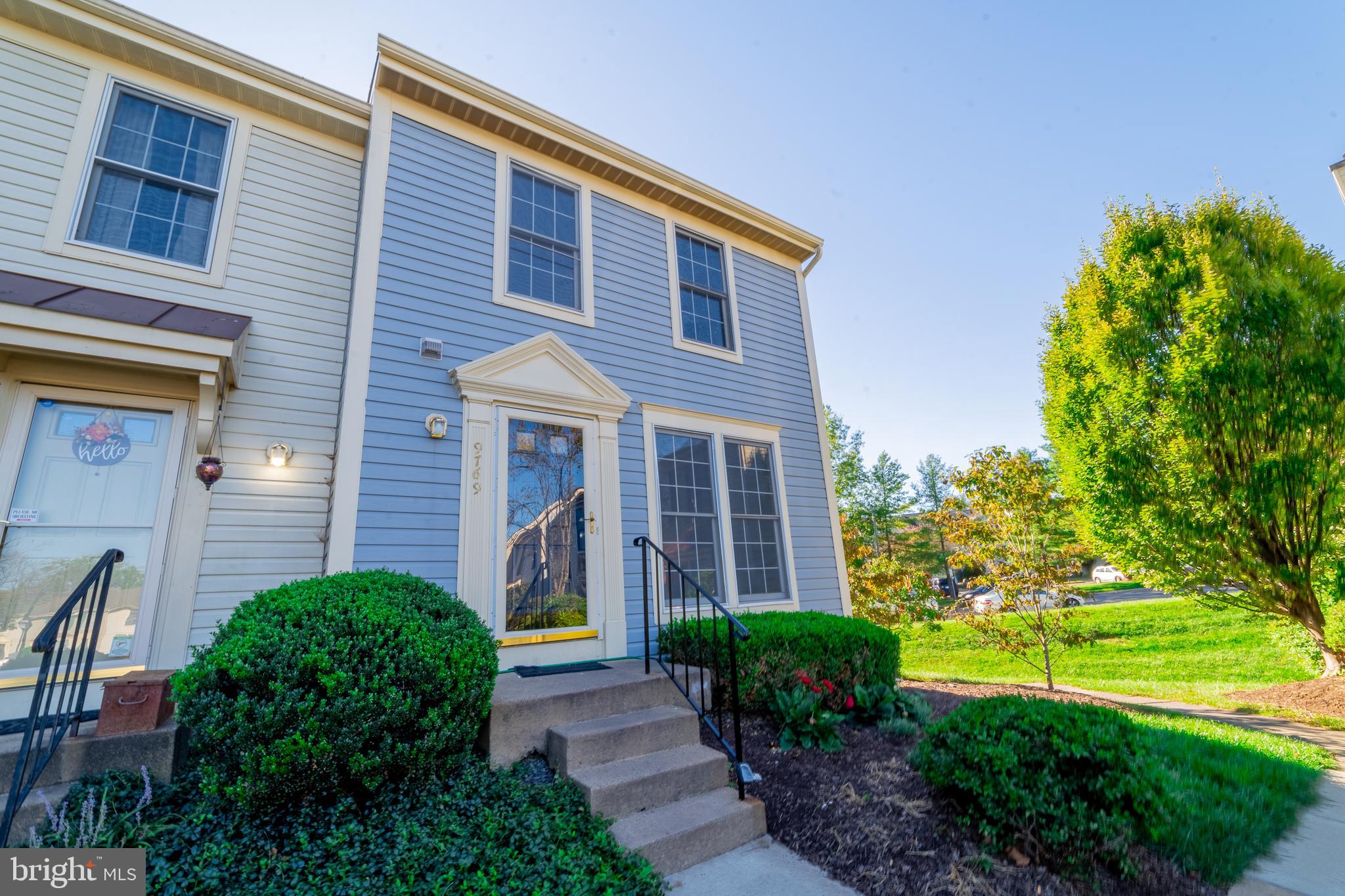 WELLINGTON/CLOVERHILL CONDOS - Residential