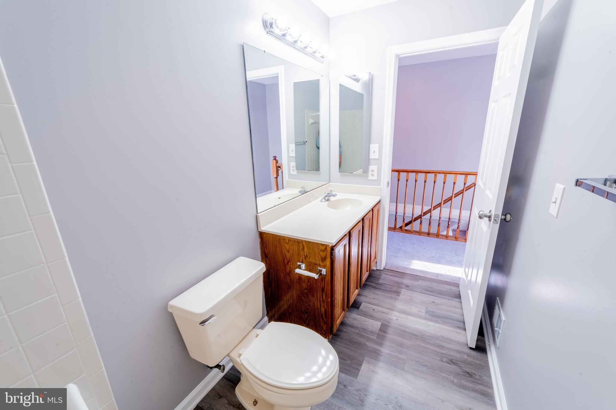 WELLINGTON/CLOVERHILL CONDOS - Residential