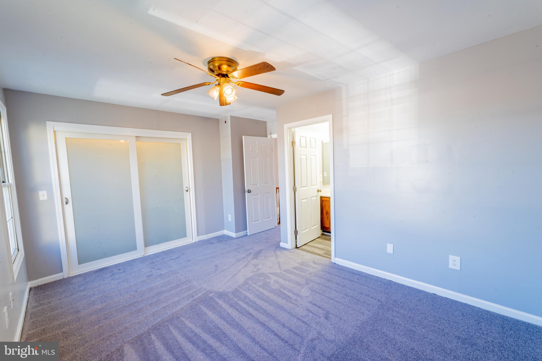 WELLINGTON/CLOVERHILL CONDOS - Residential