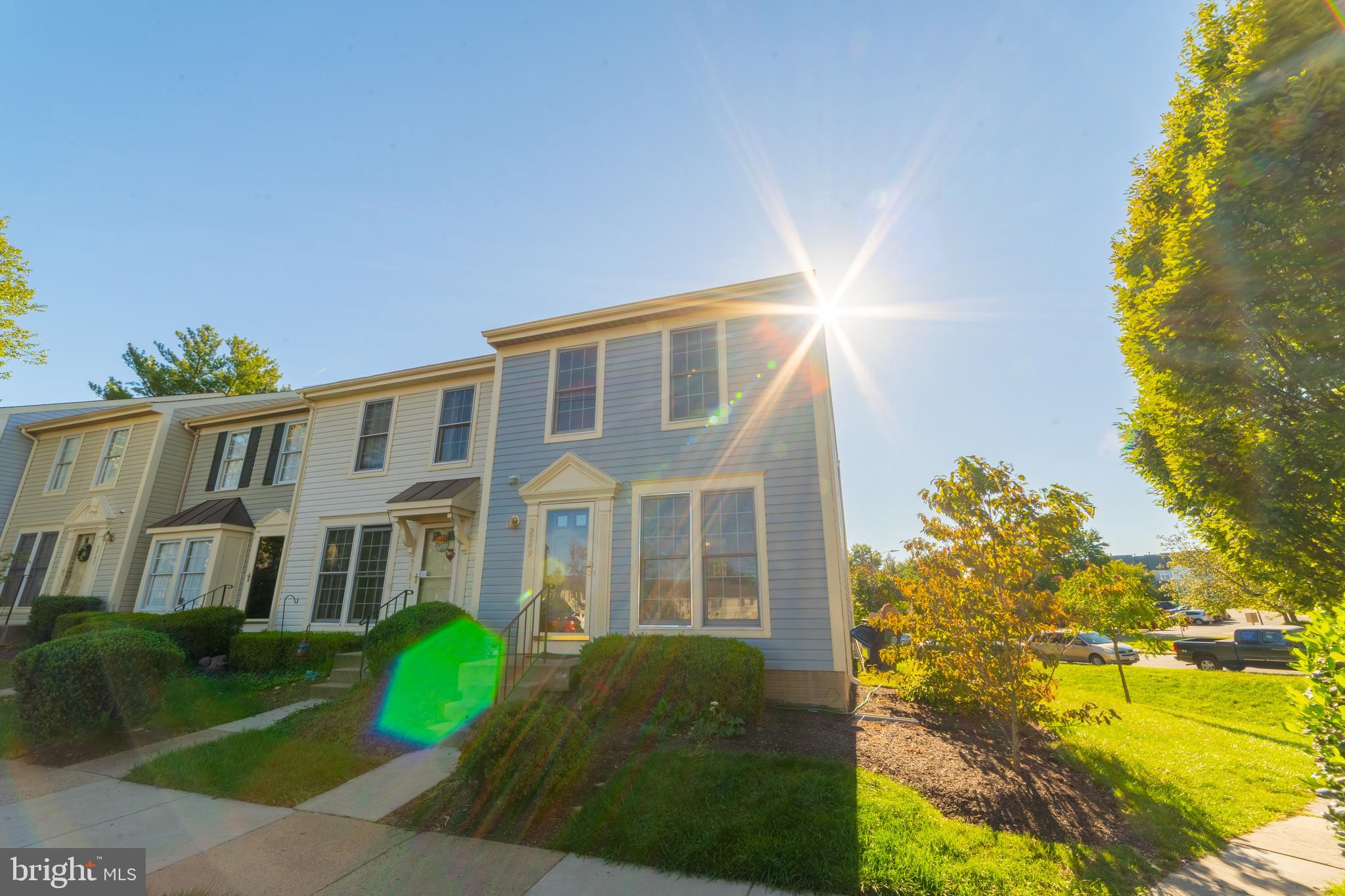 WELLINGTON/CLOVERHILL CONDOS - Residential