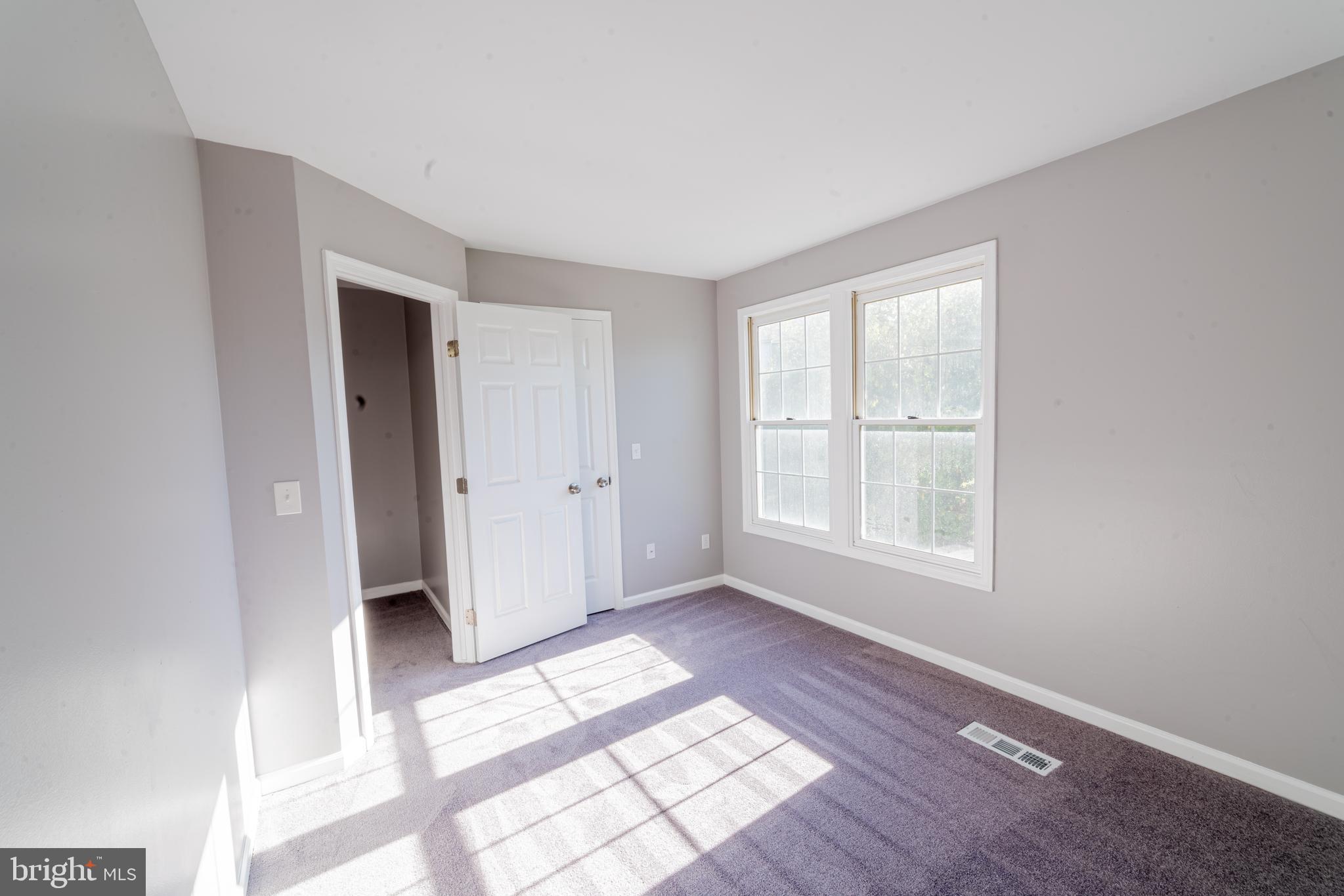 WELLINGTON/CLOVERHILL CONDOS - Residential