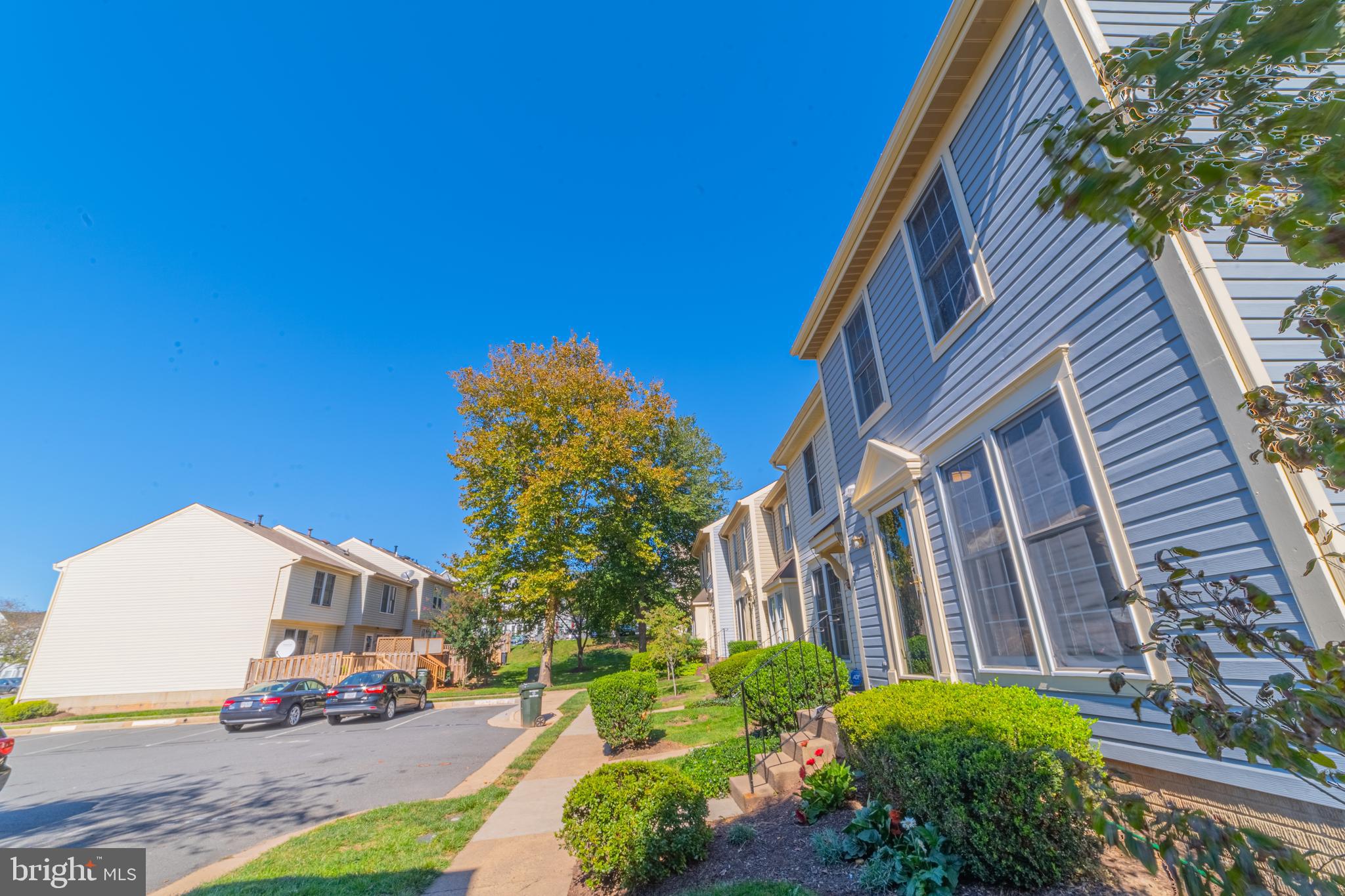 WELLINGTON/CLOVERHILL CONDOS - Residential