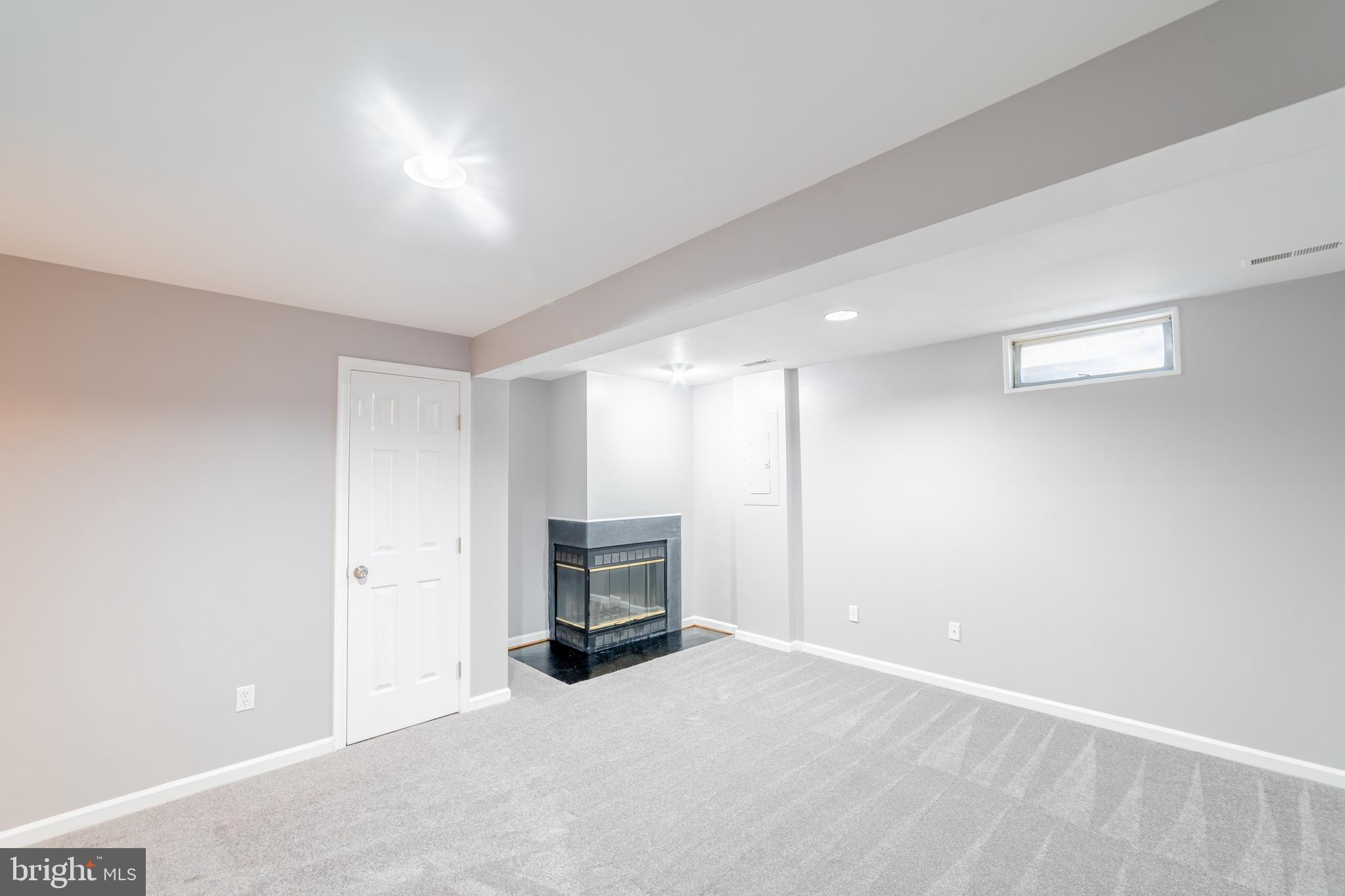 WELLINGTON/CLOVERHILL CONDOS - Residential