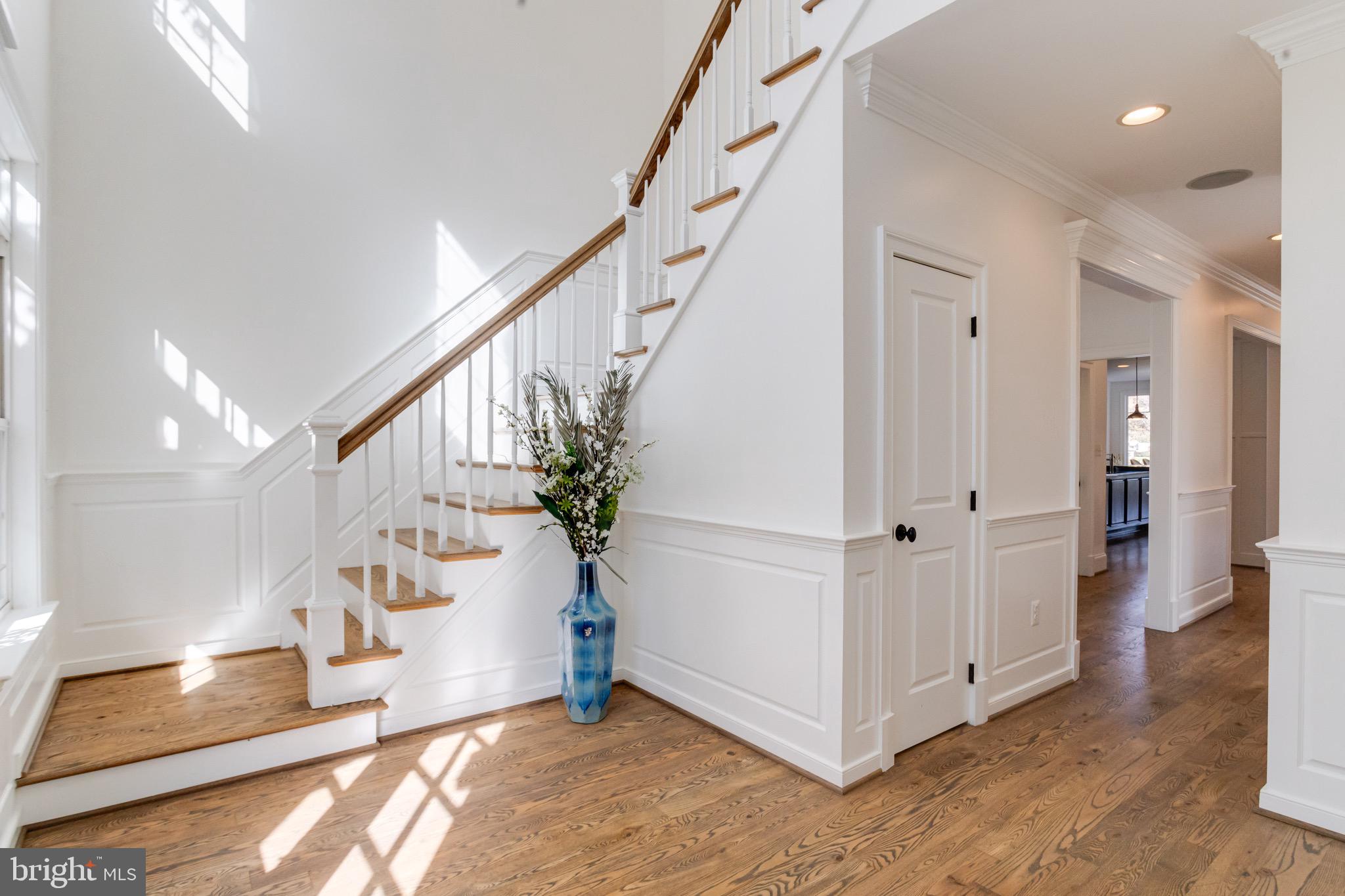 SUE GROVE - Residential