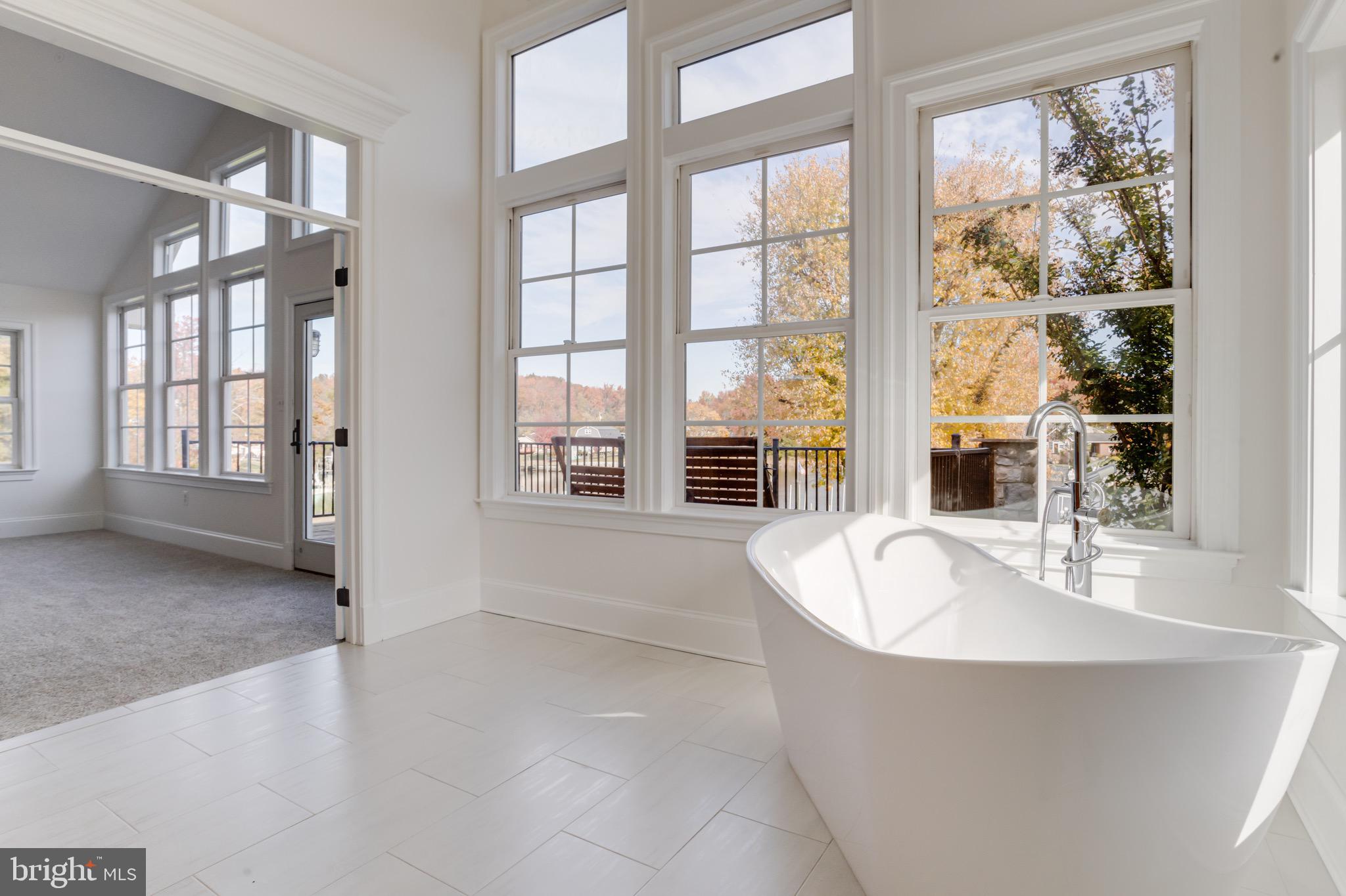 SUE GROVE - Residential