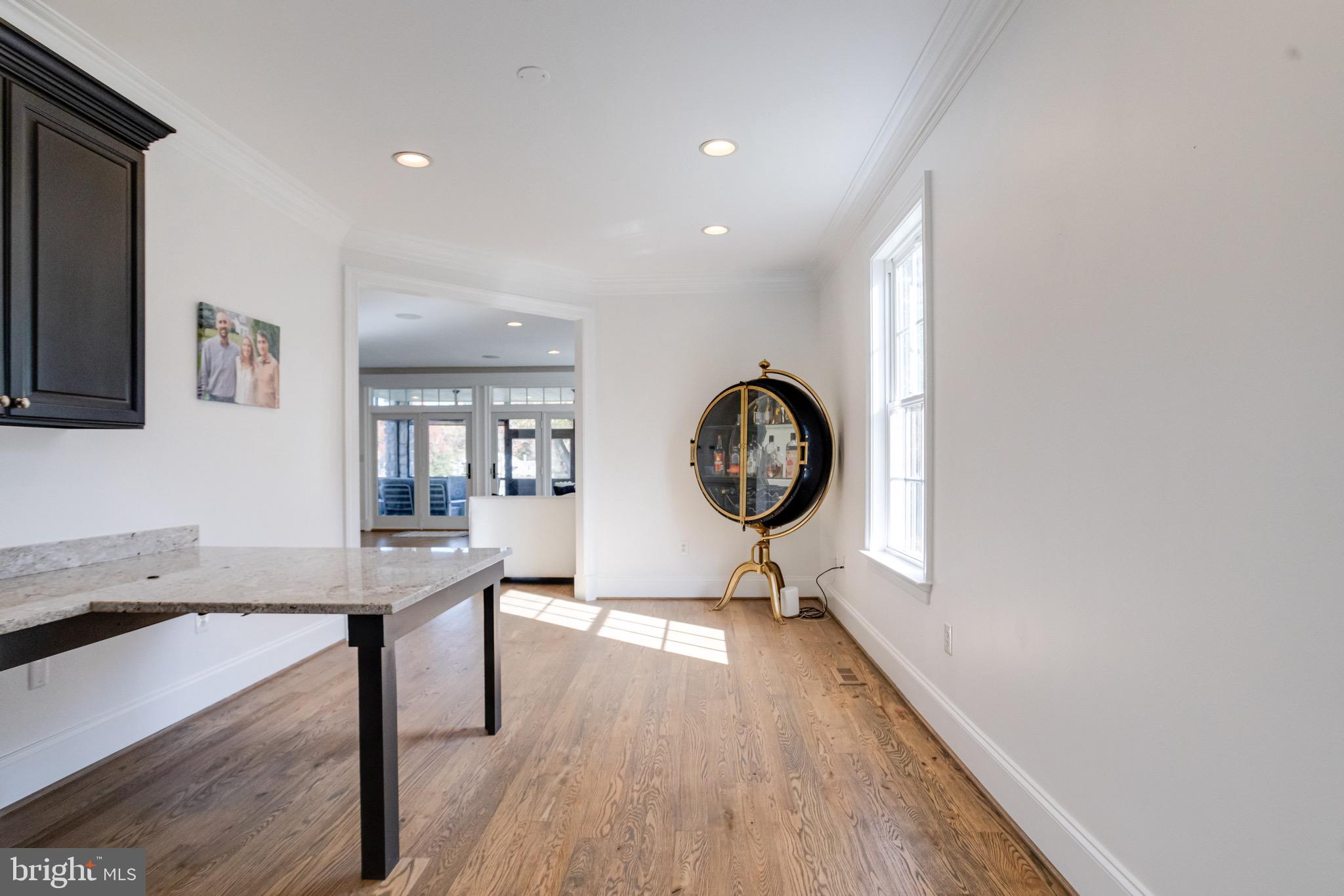 SUE GROVE - Residential