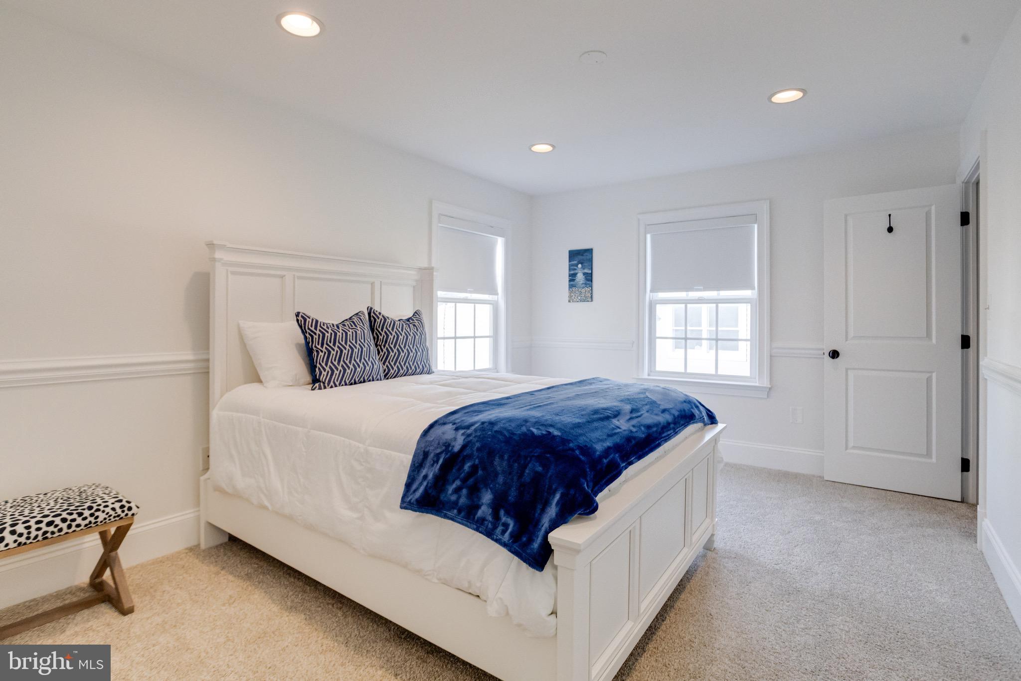 SUE GROVE - Residential