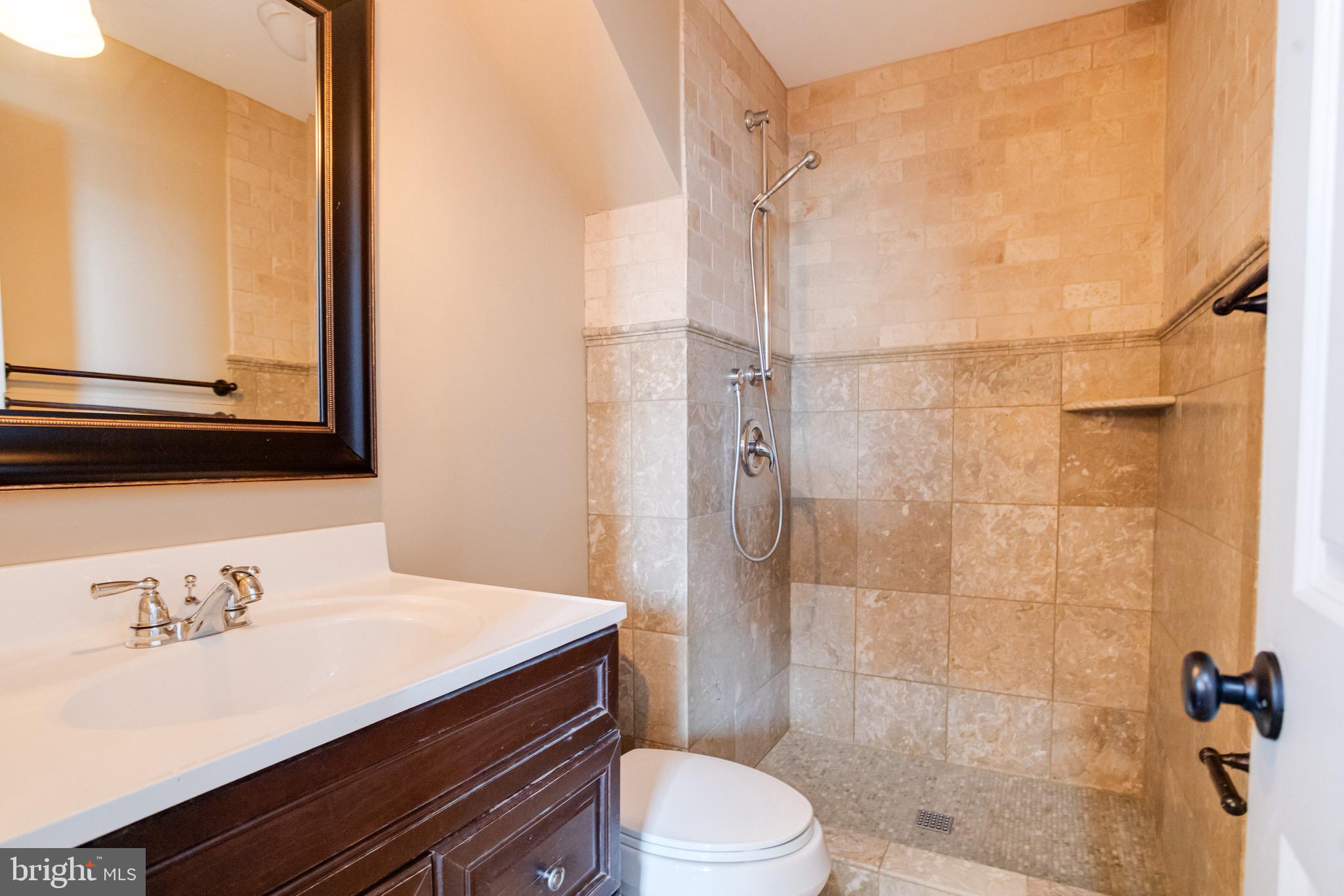 SUE GROVE - Residential