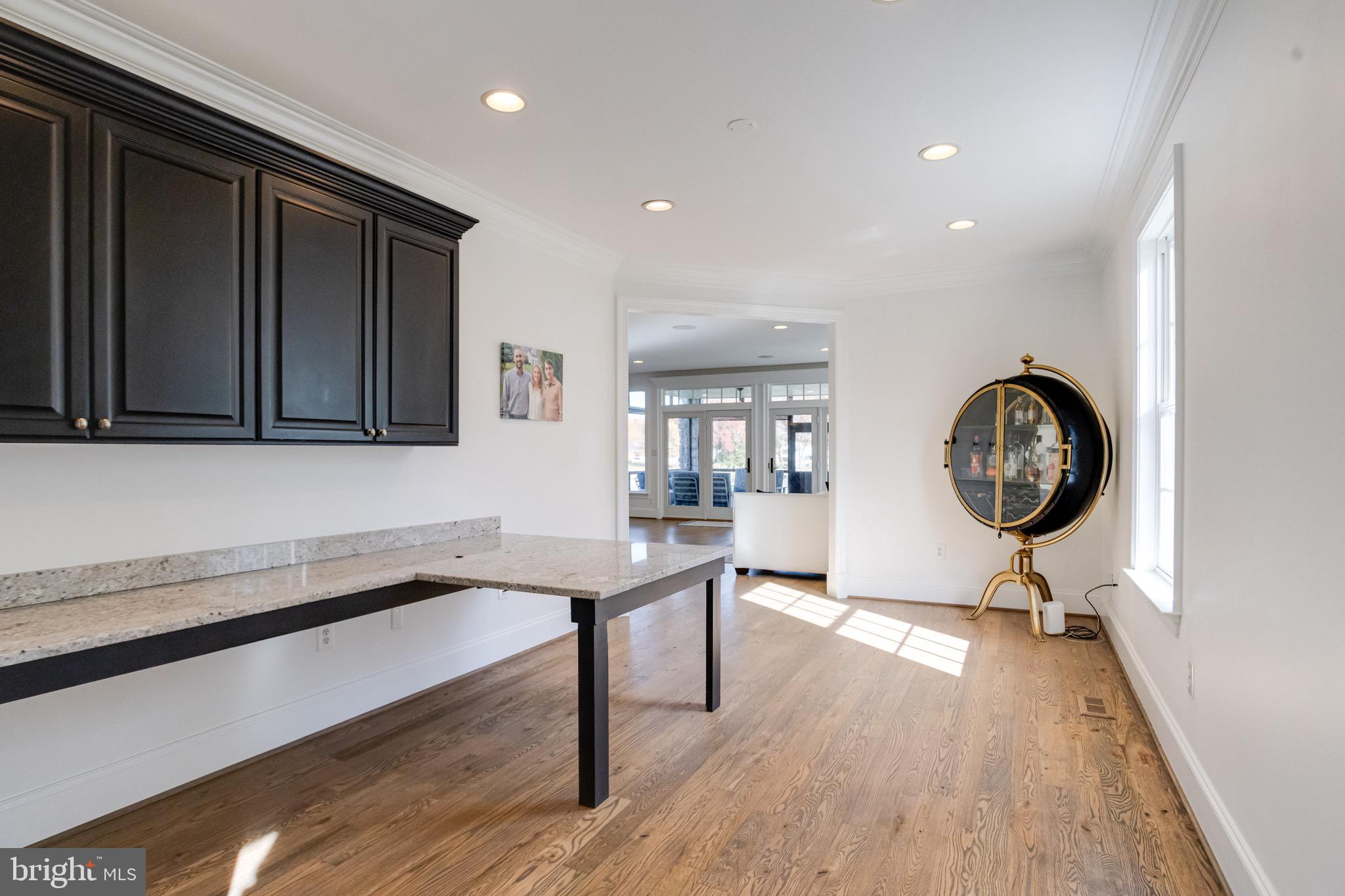 SUE GROVE - Residential