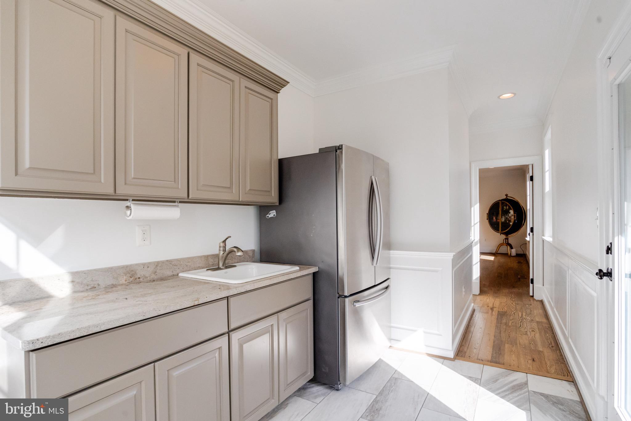 SUE GROVE - Residential