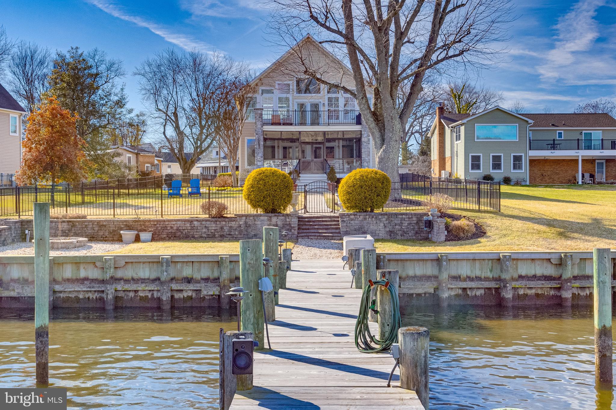 SUE GROVE - Residential