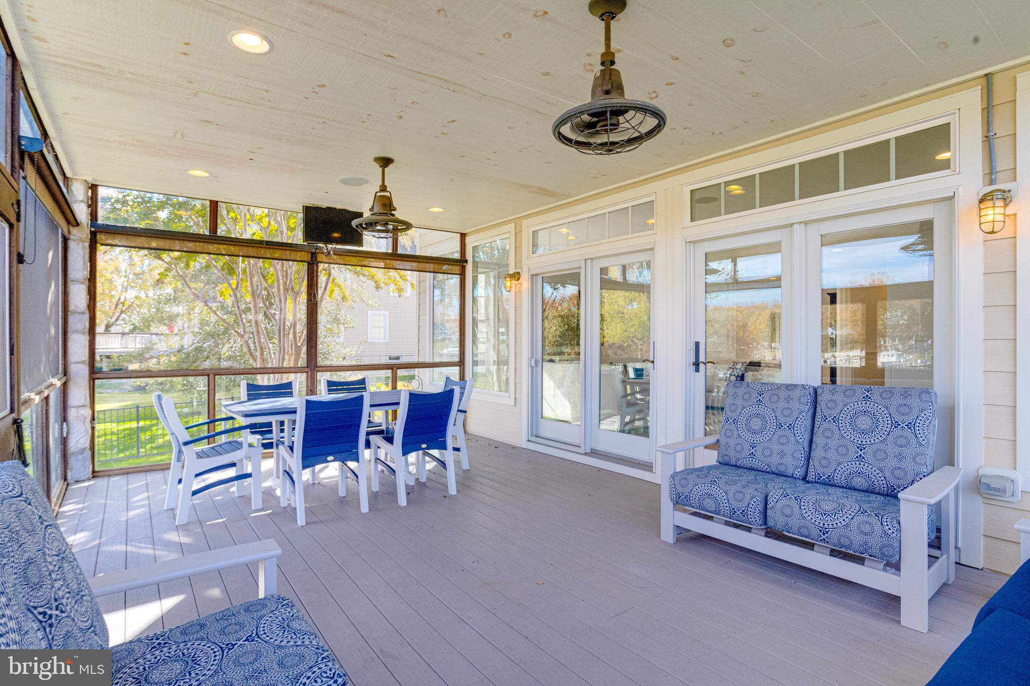 SUE GROVE - Residential