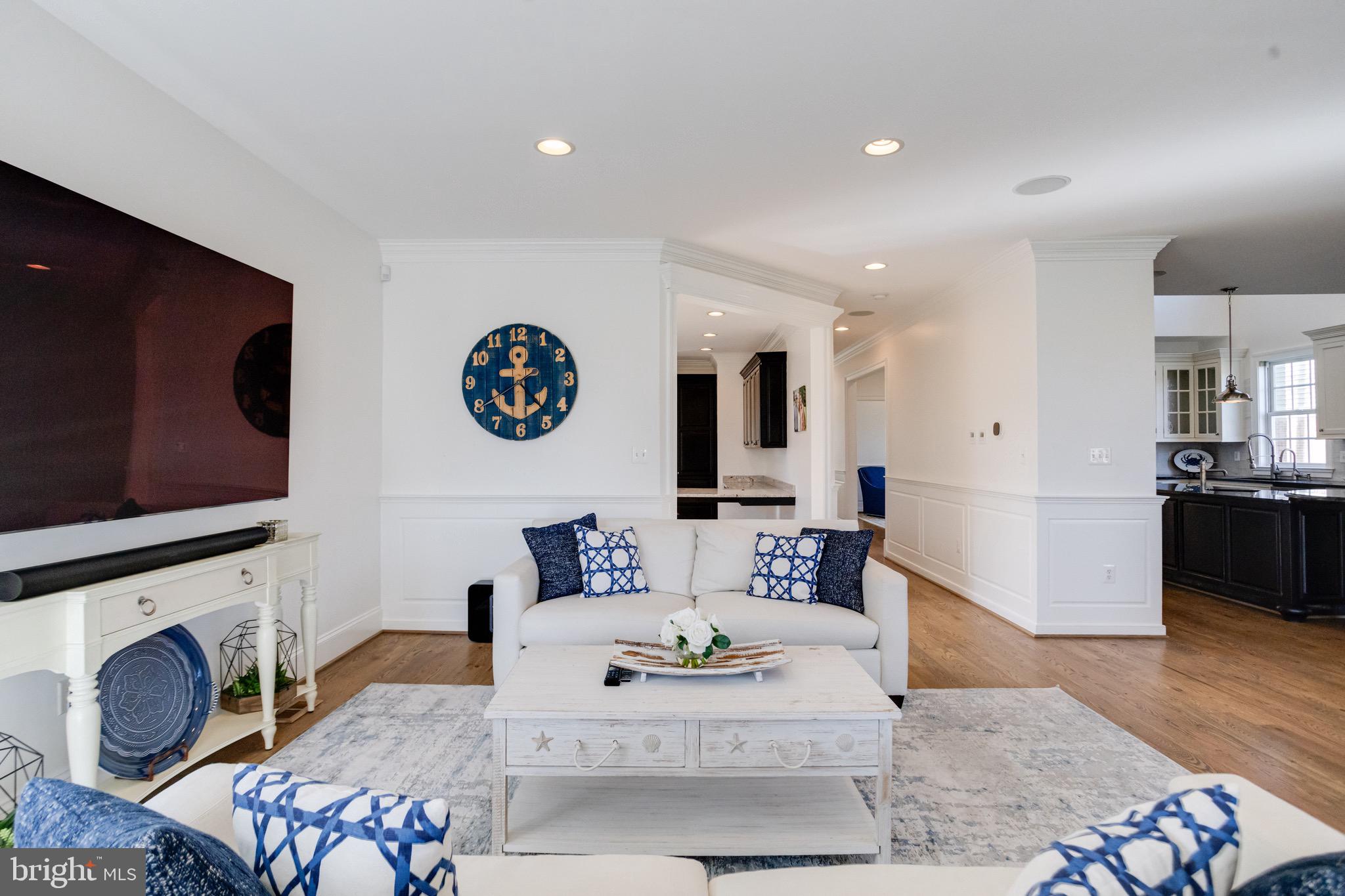 SUE GROVE - Residential