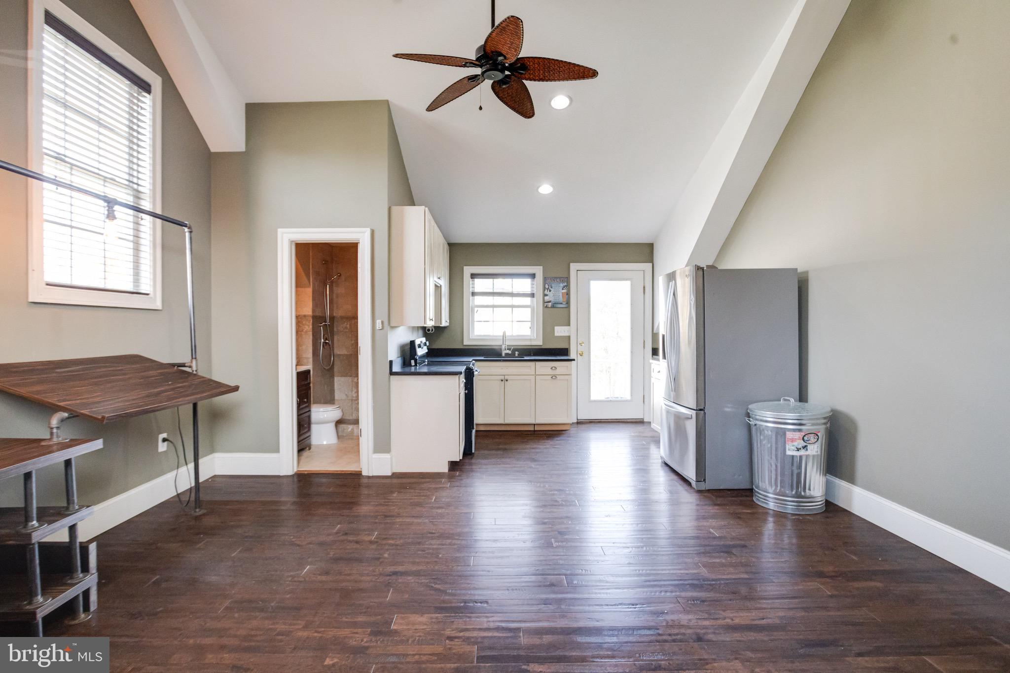 SUE GROVE - Residential