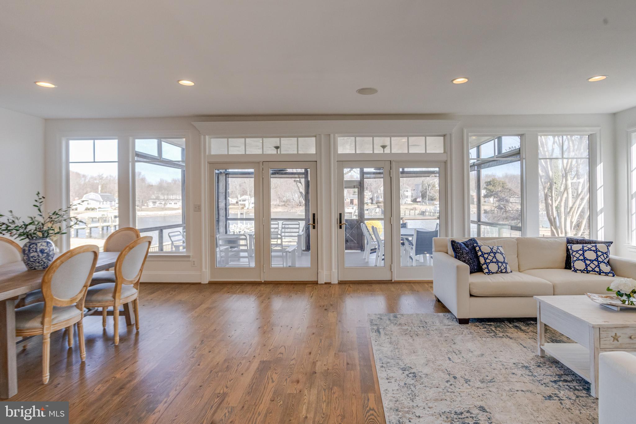 SUE GROVE - Residential