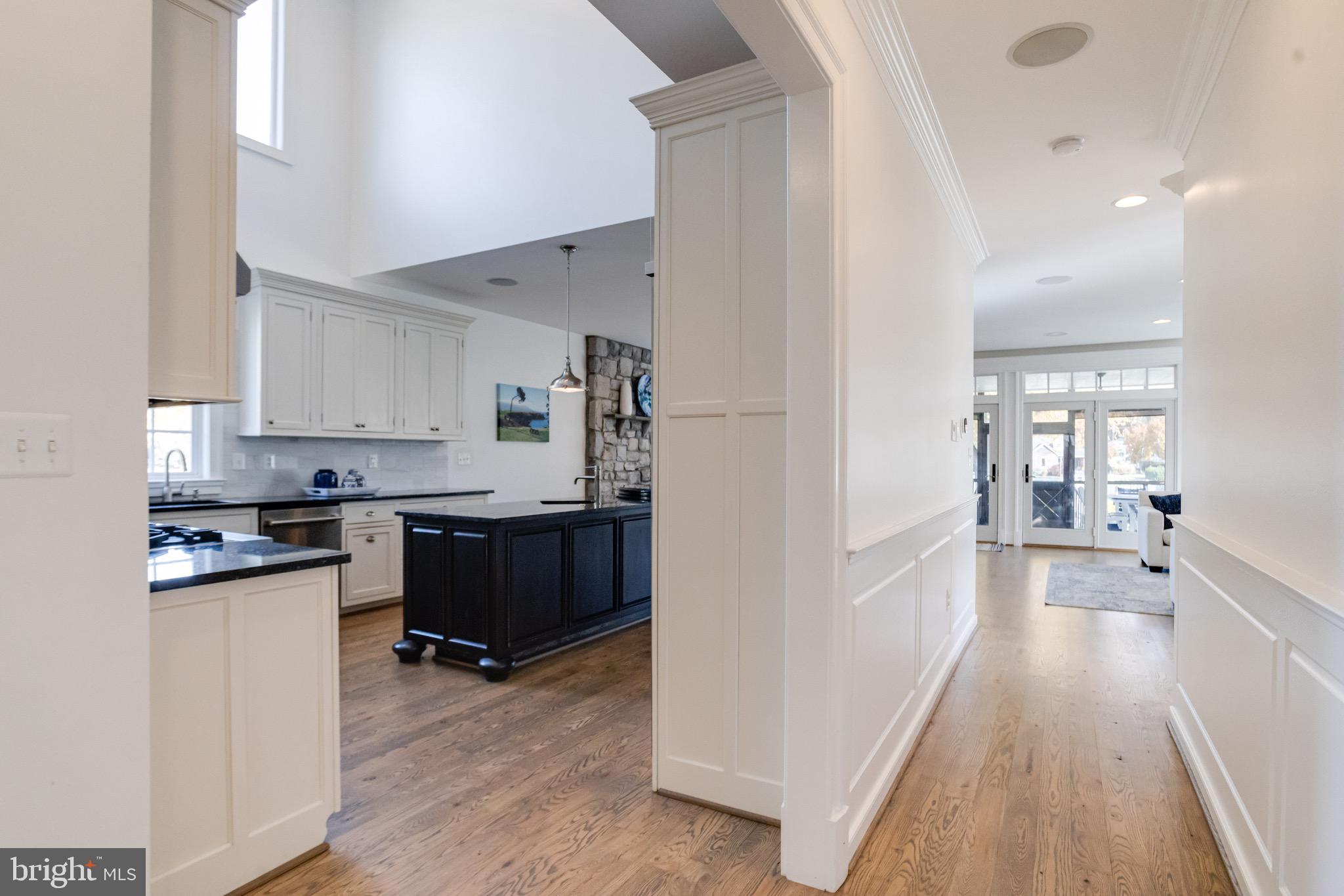 SUE GROVE - Residential