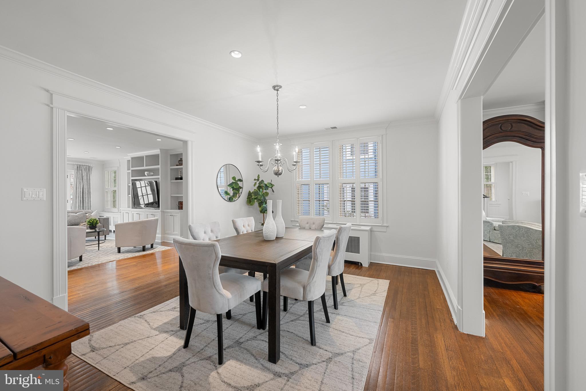 CHEVY CHASE - Residential