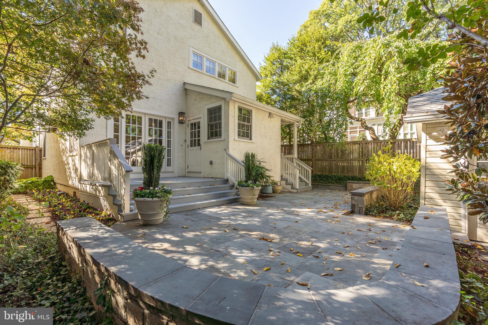 CHEVY CHASE - Residential