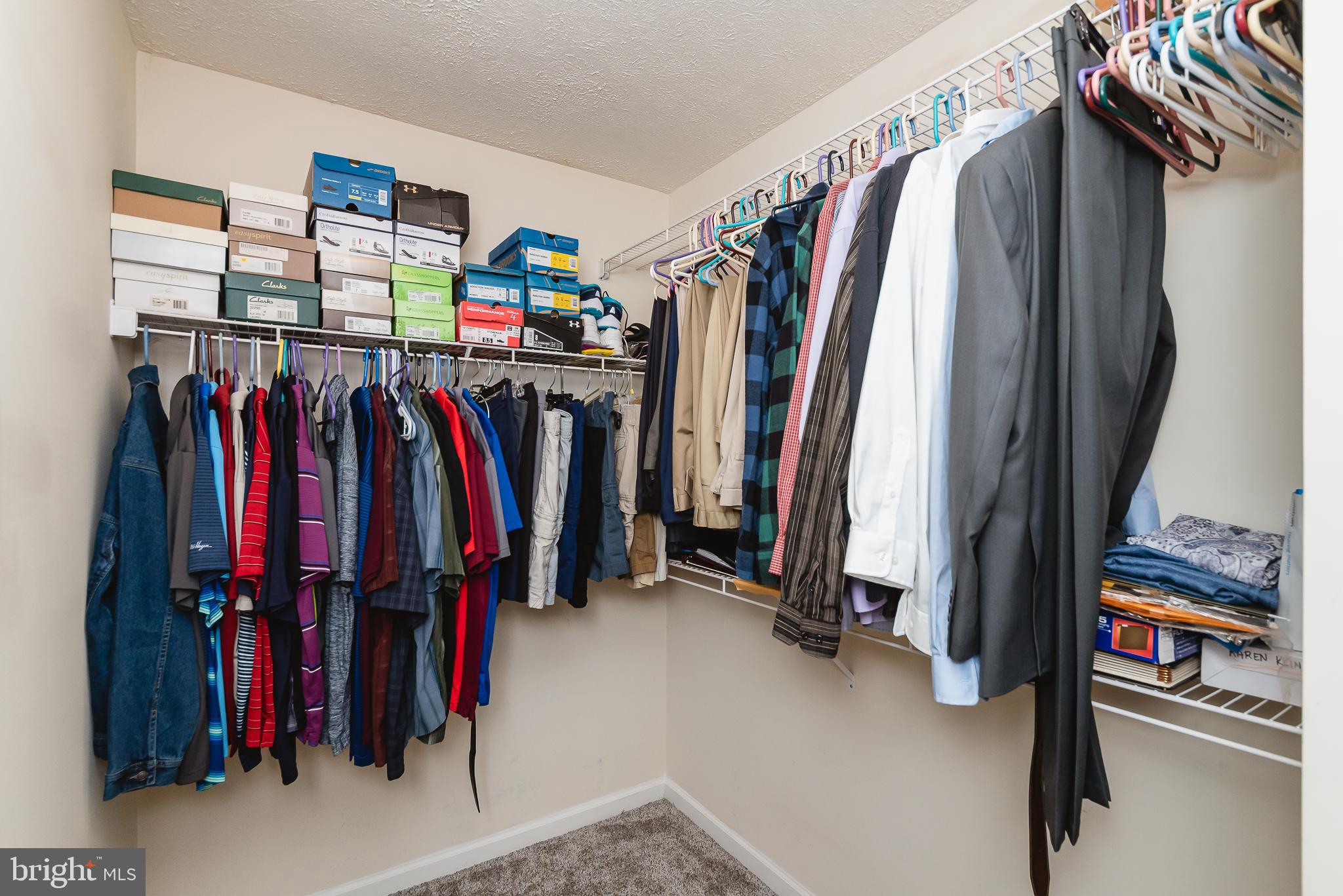 HIDDEN STREAM - Residential