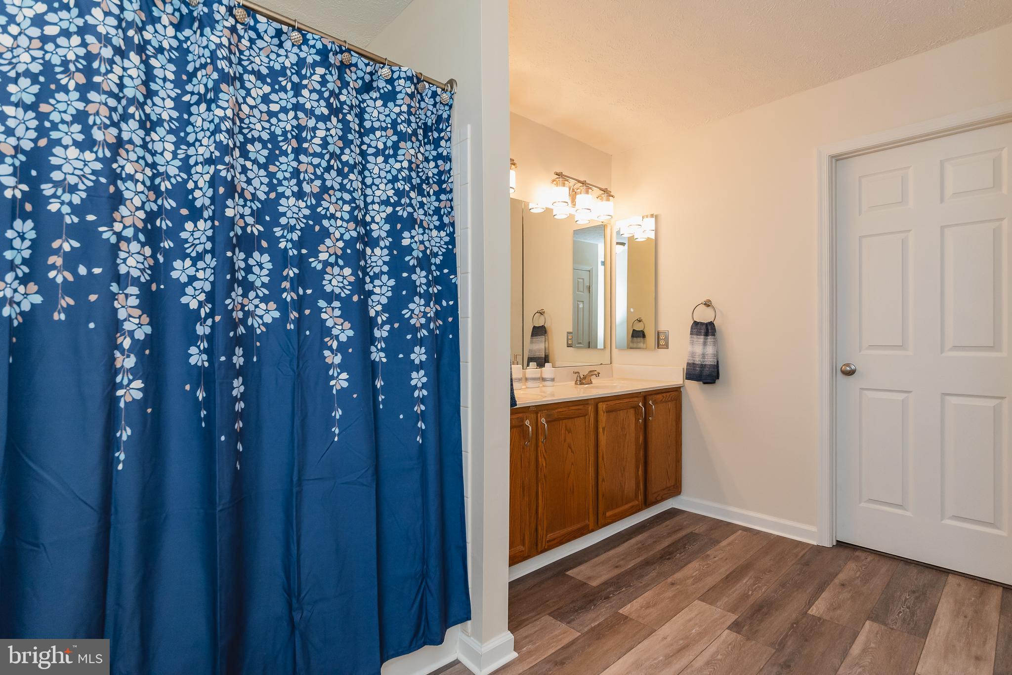 HIDDEN STREAM - Residential