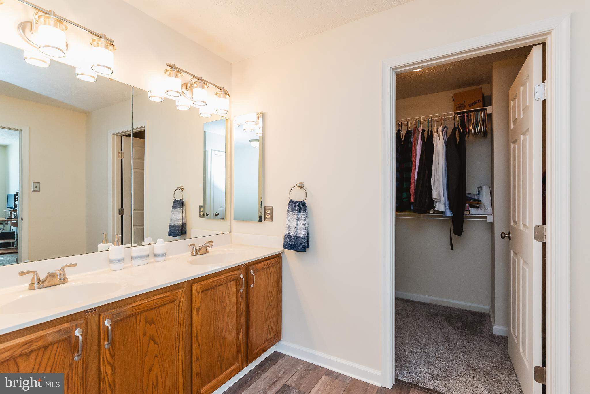 HIDDEN STREAM - Residential