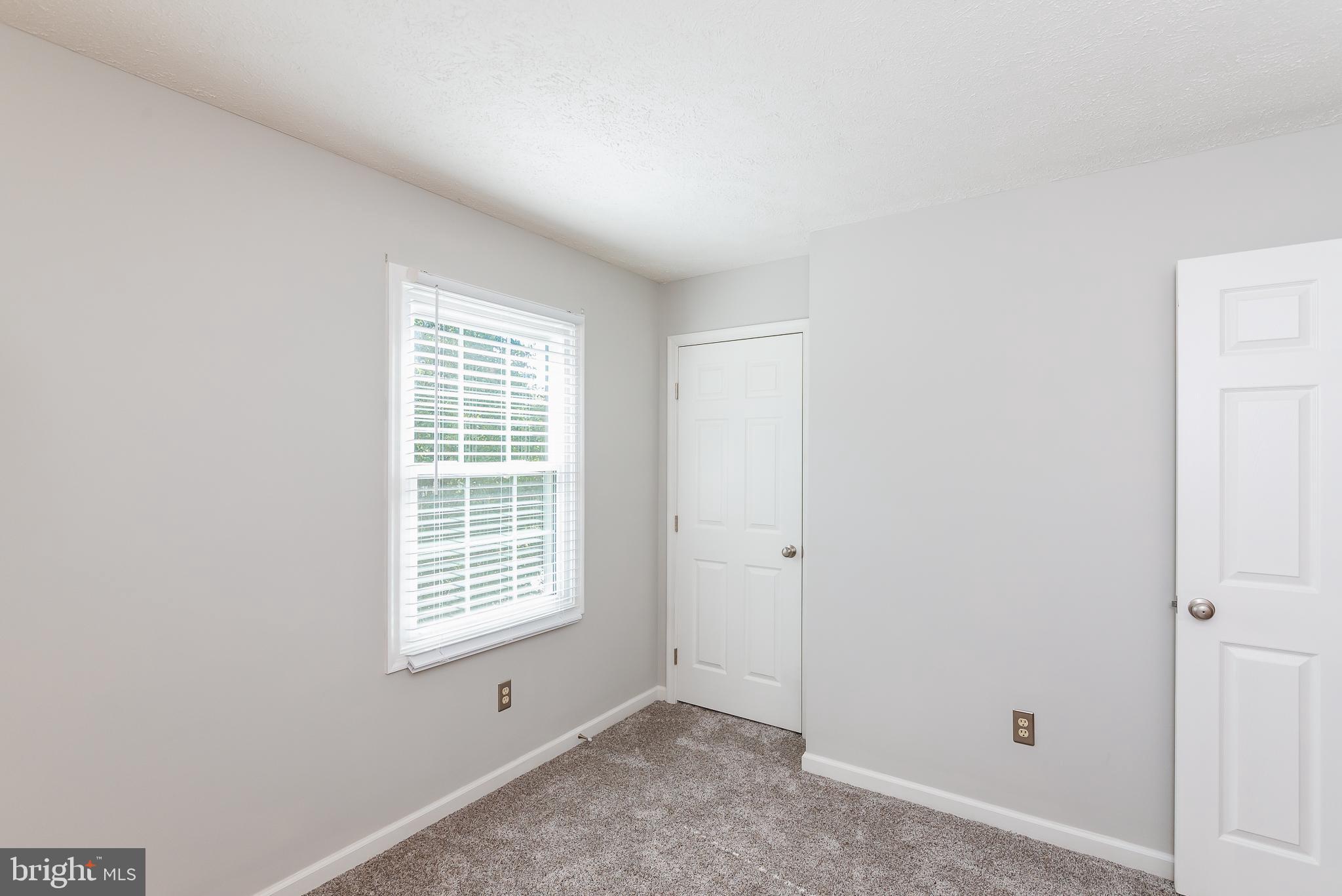 HIDDEN STREAM - Residential